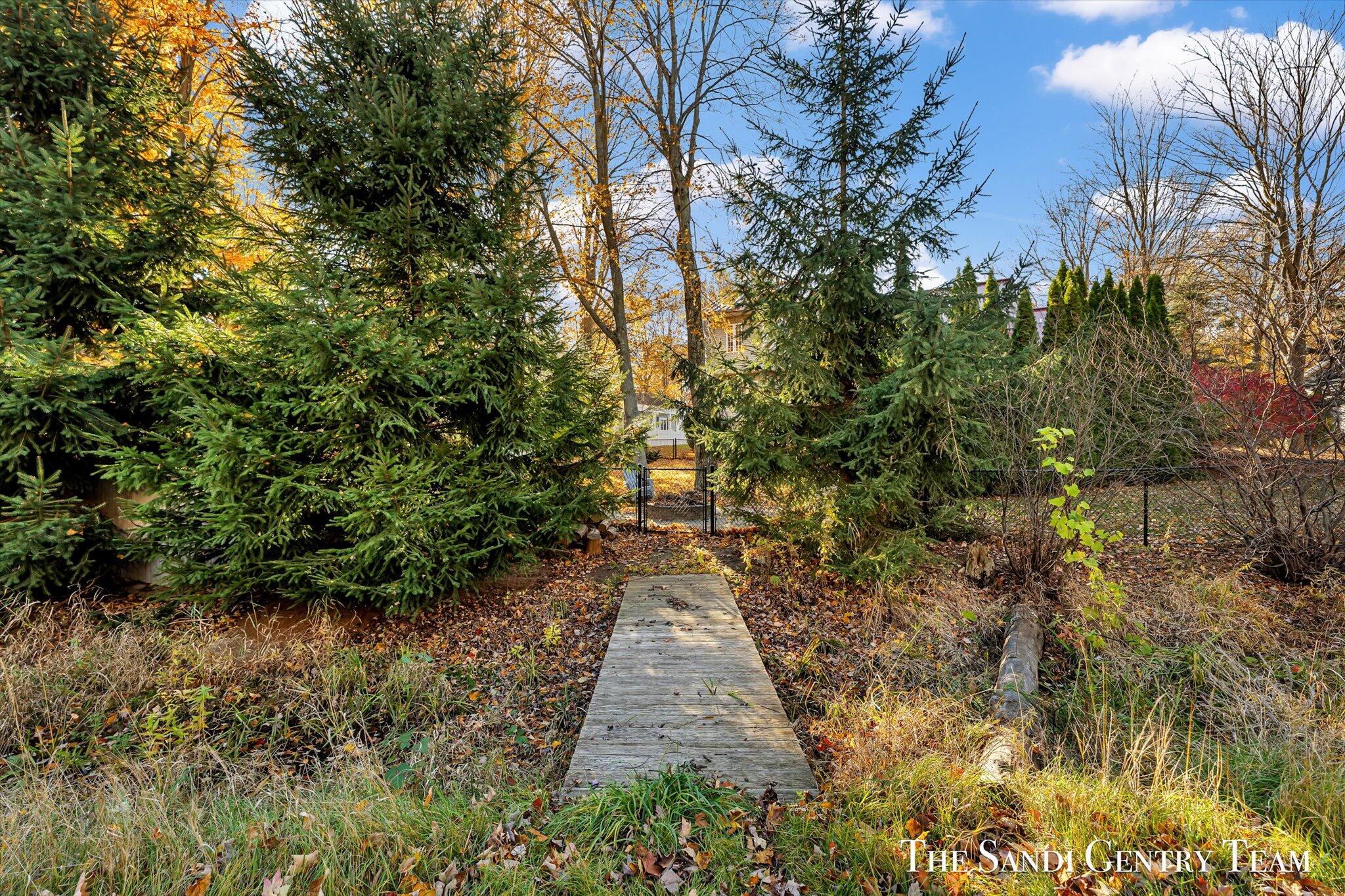 1020 Brookway Court Norton Shores MI 49441