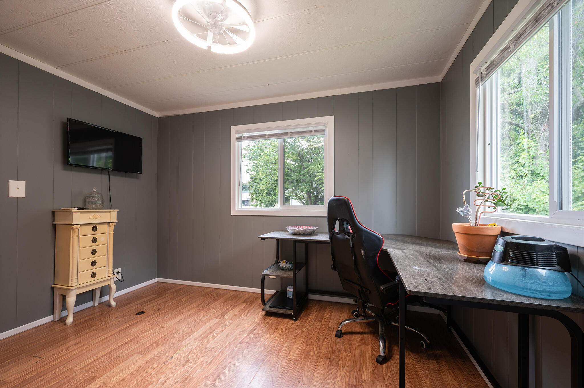 498 N Maple Street Fennville MI 49408