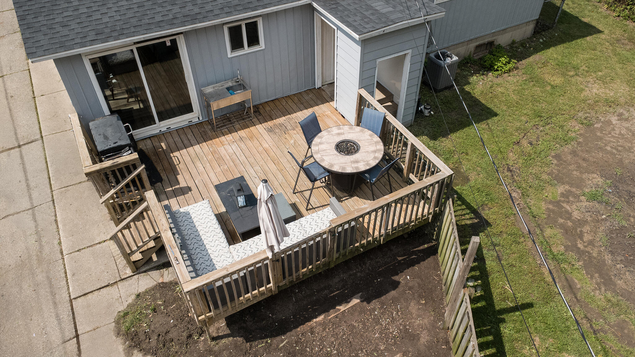 498 N Maple Street Fennville MI 49408