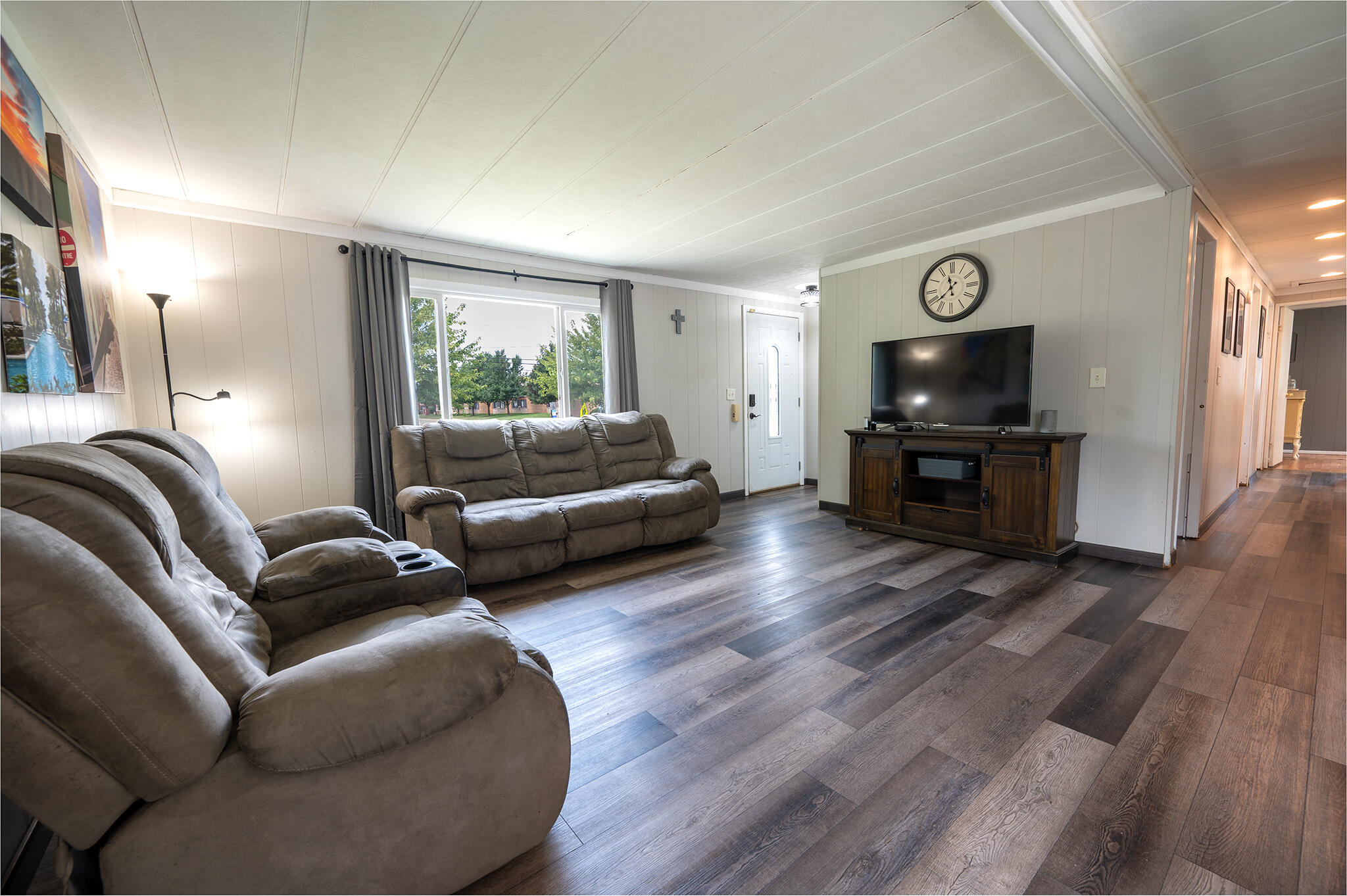 498 N Maple Street Fennville MI 49408