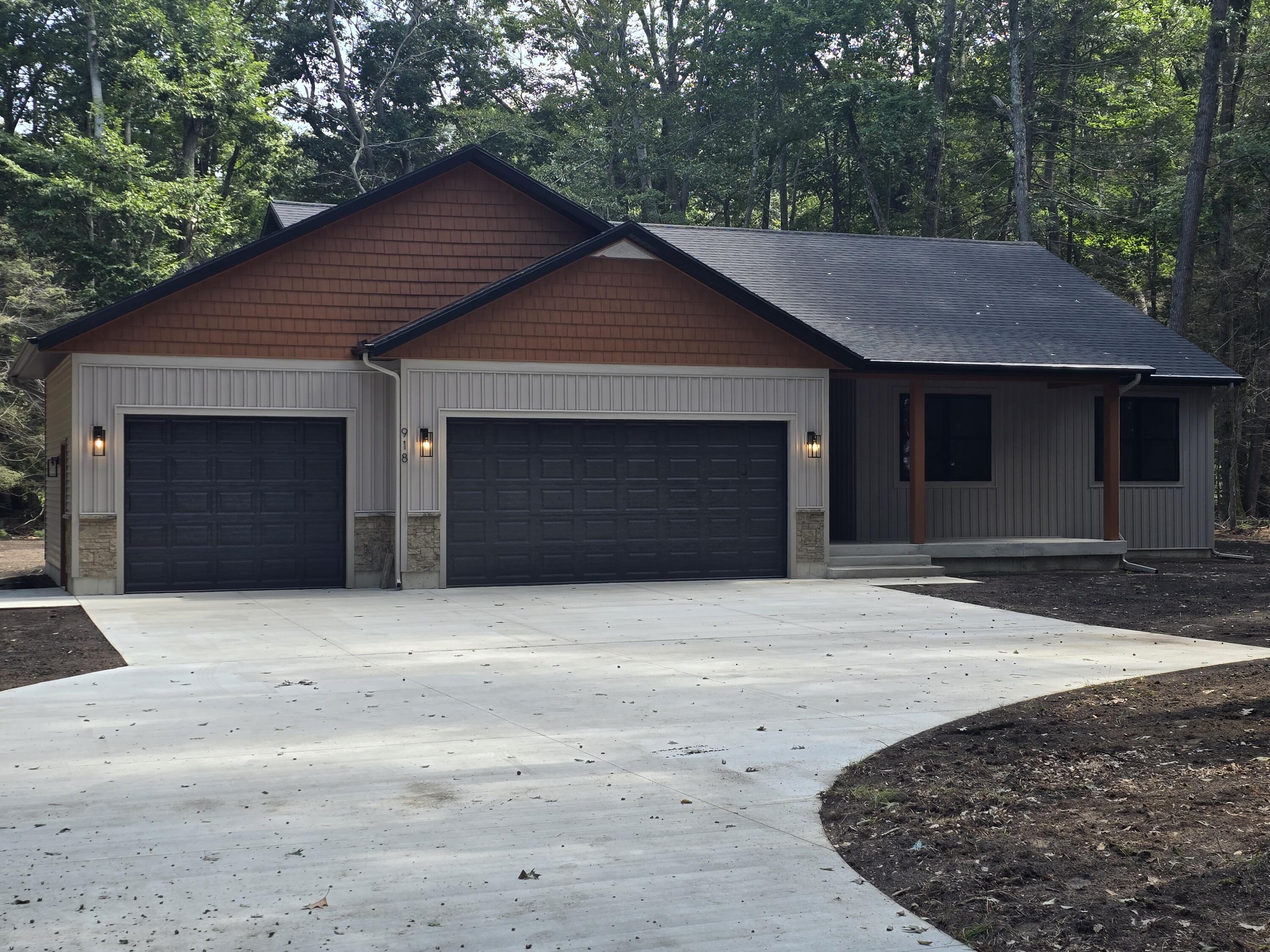 918 Scenic Drive Muskegon MI 49445