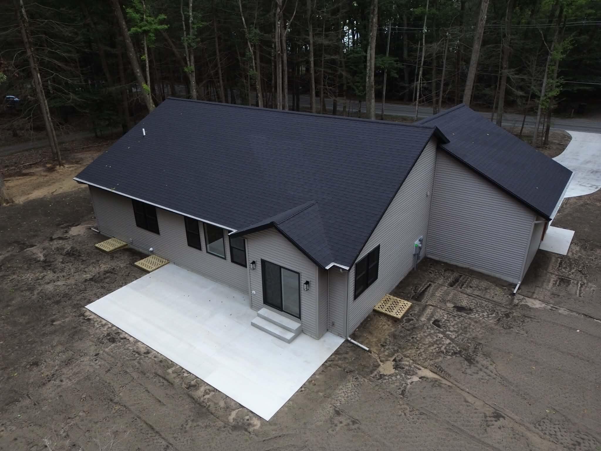 918 Scenic Drive Muskegon MI 49445