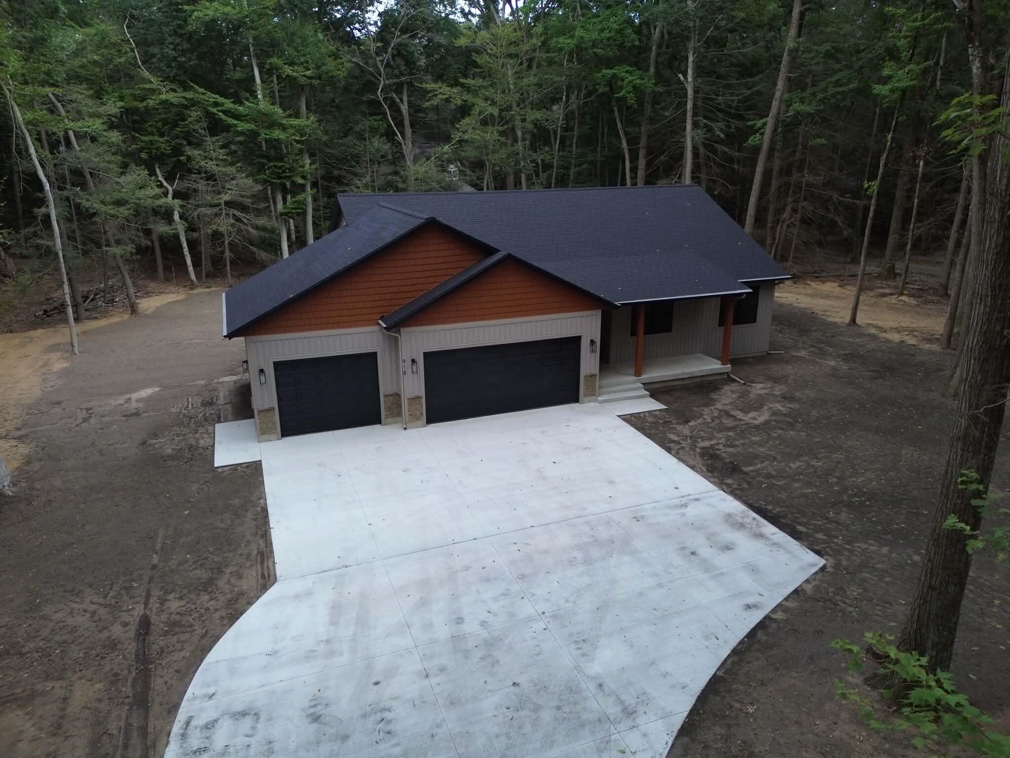 918 Scenic Drive Muskegon MI 49445