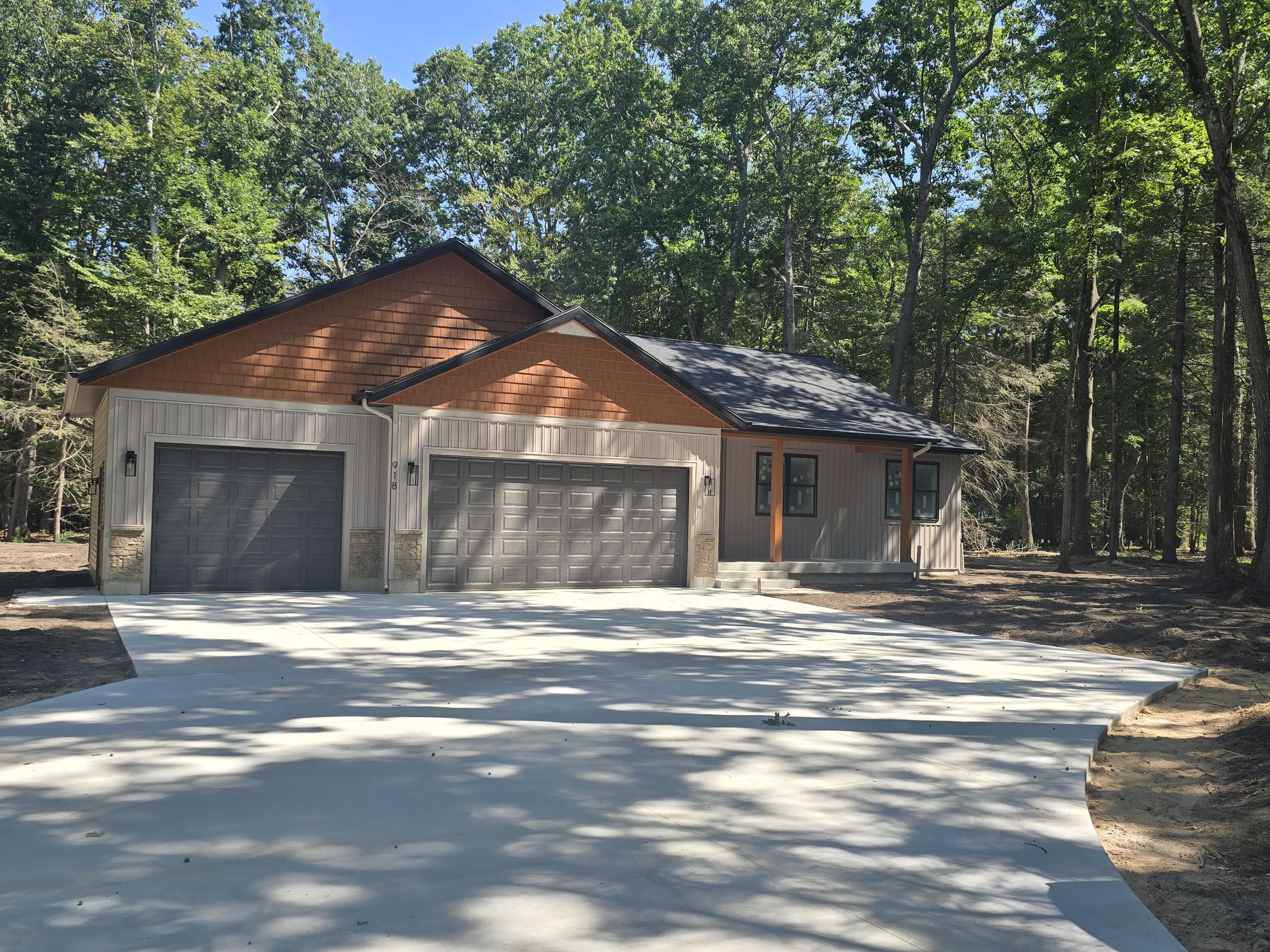 918 Scenic Drive Muskegon MI 49445