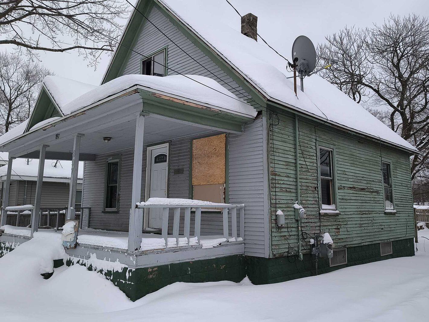 897 Turner Avenue Muskegon MI 49442