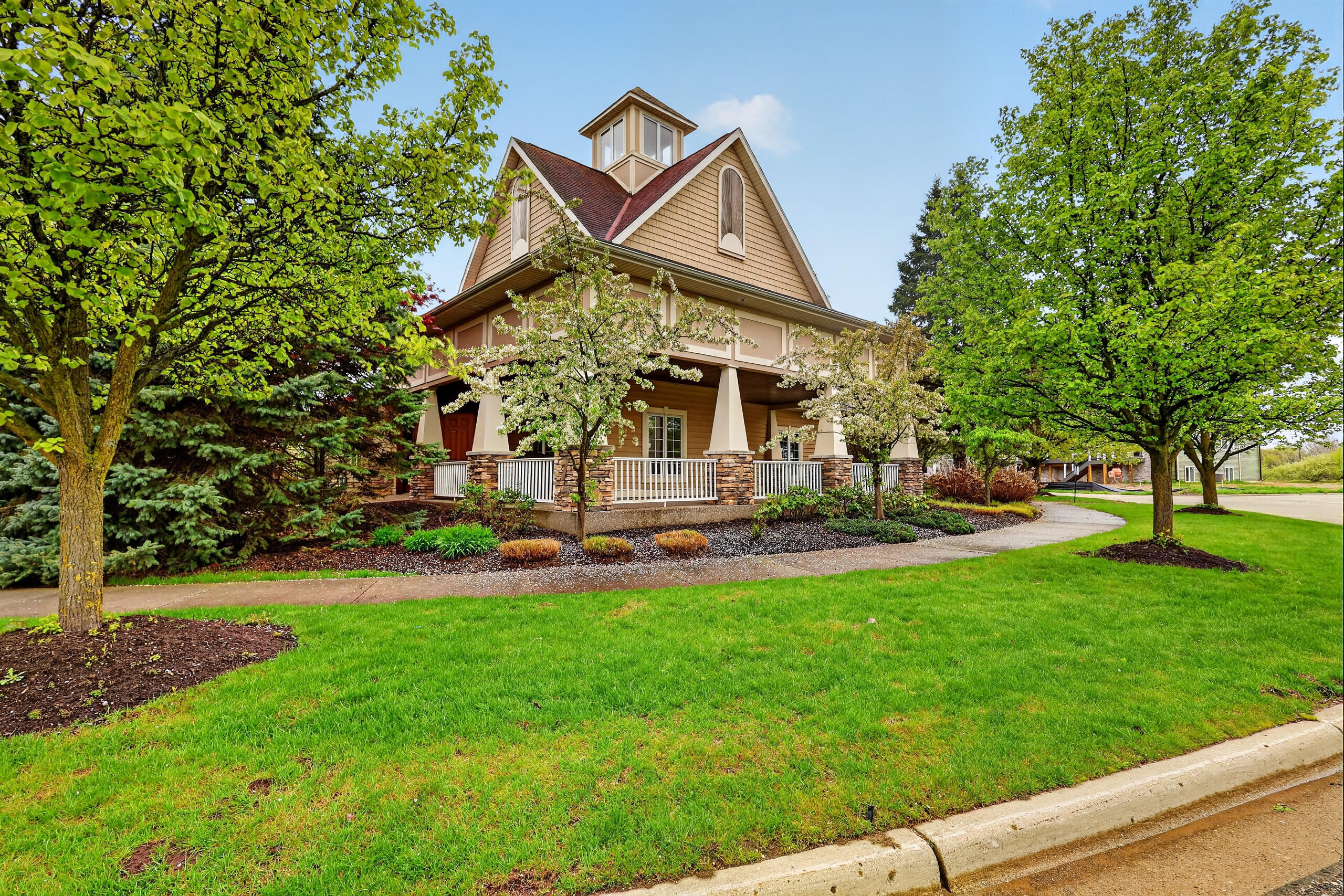 2110 Kensington Park Circle Holland MI 49423