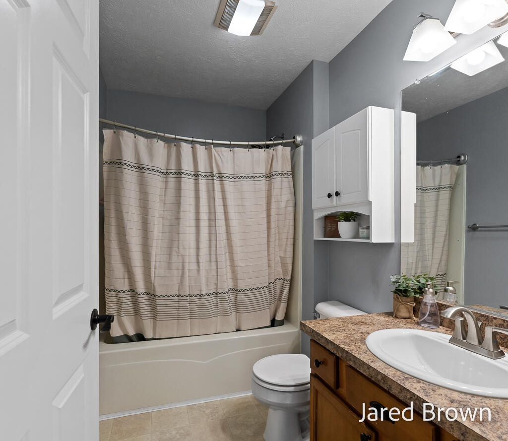3321 Ridgemont Court Zeeland MI 49464