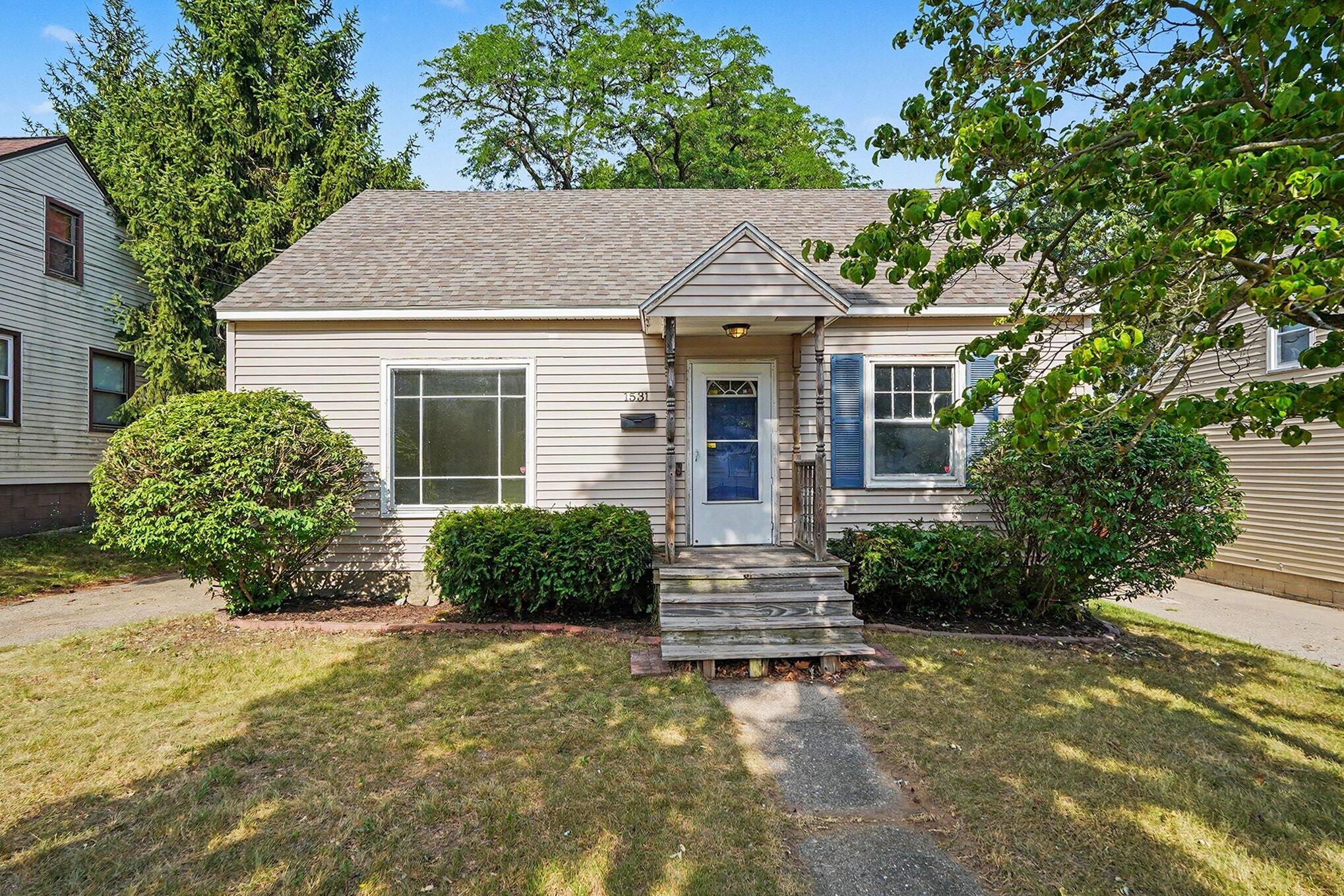 1531 Edward Avenue SE Grand Rapids MI 49507