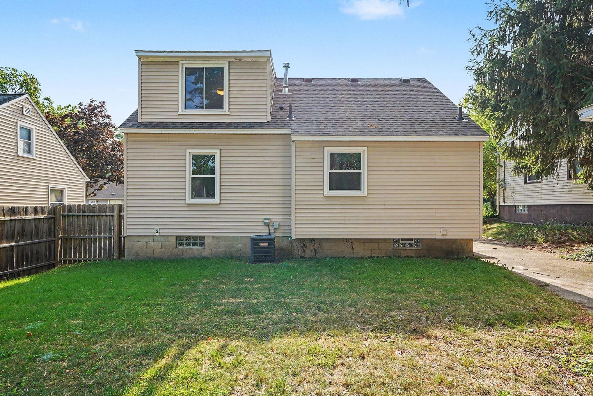 1531 Edward Avenue SE Grand Rapids MI 49507