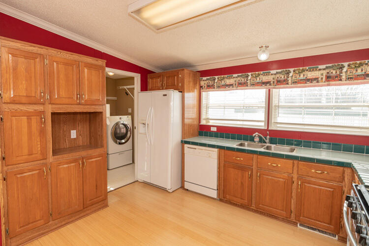 69205 Garver Lake Road Edwardsburg MI 49112