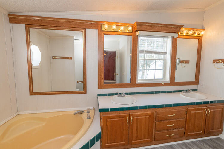 69205 Garver Lake Road Edwardsburg MI 49112
