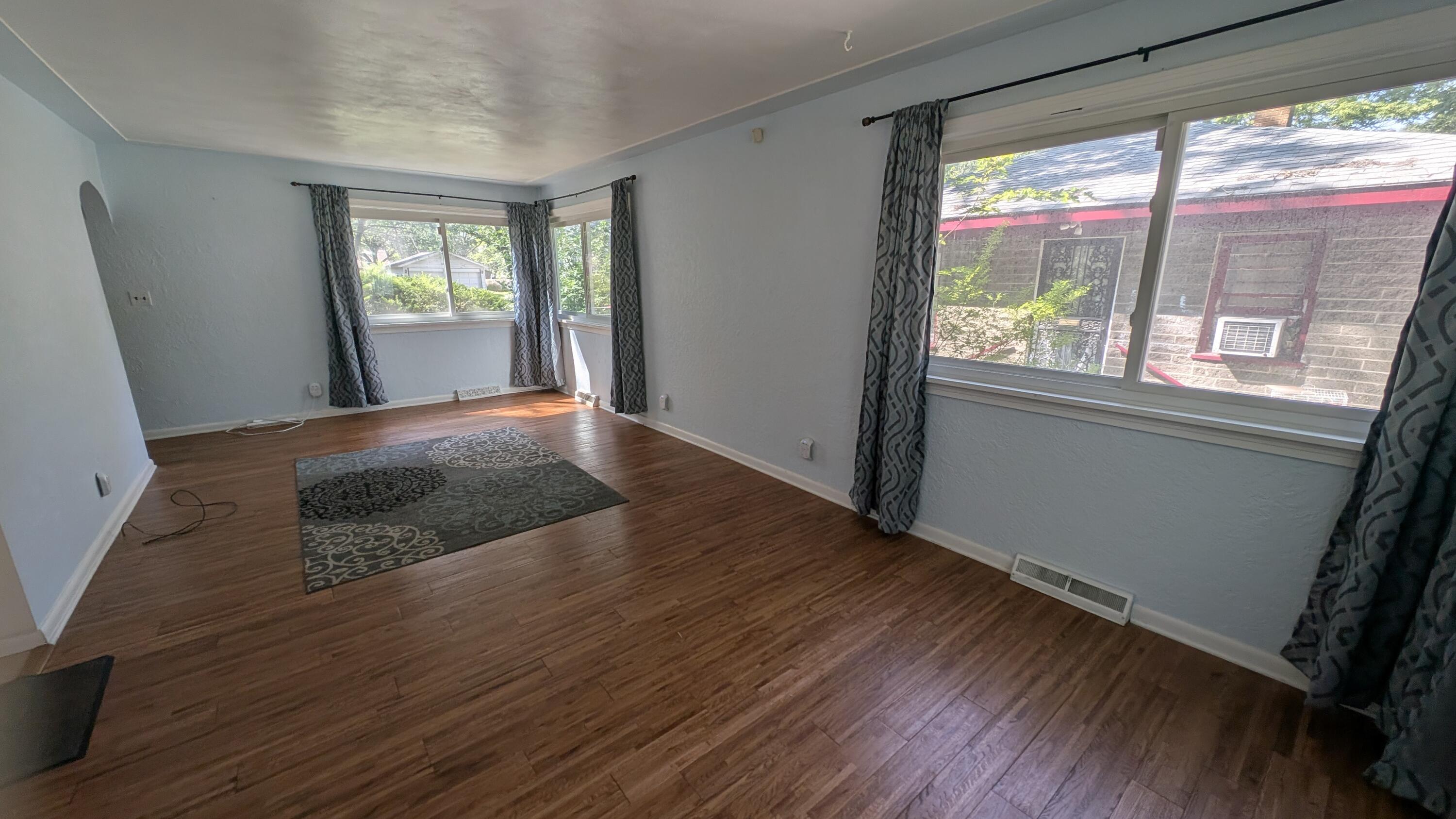 1932 Elwood Street Muskegon MI 49442
