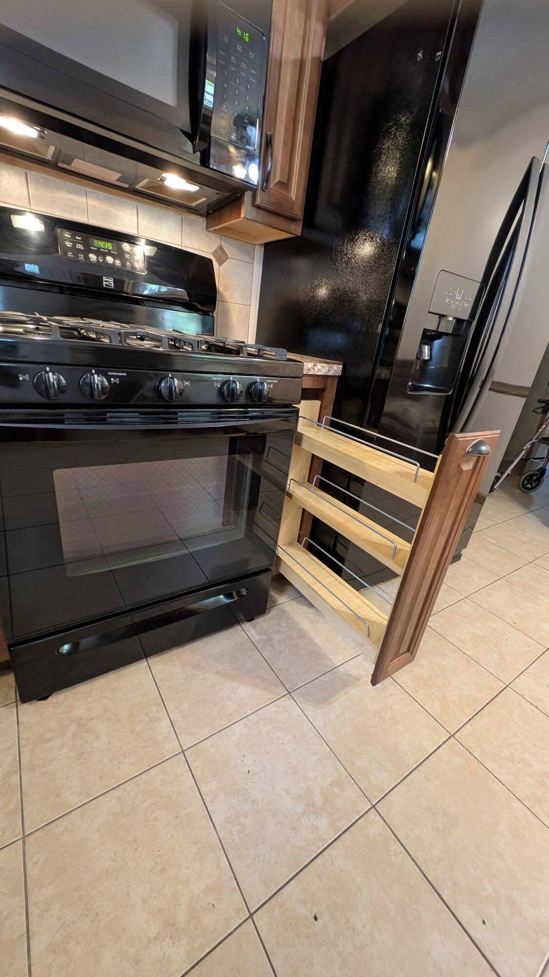 1932 Elwood Street Muskegon MI 49442