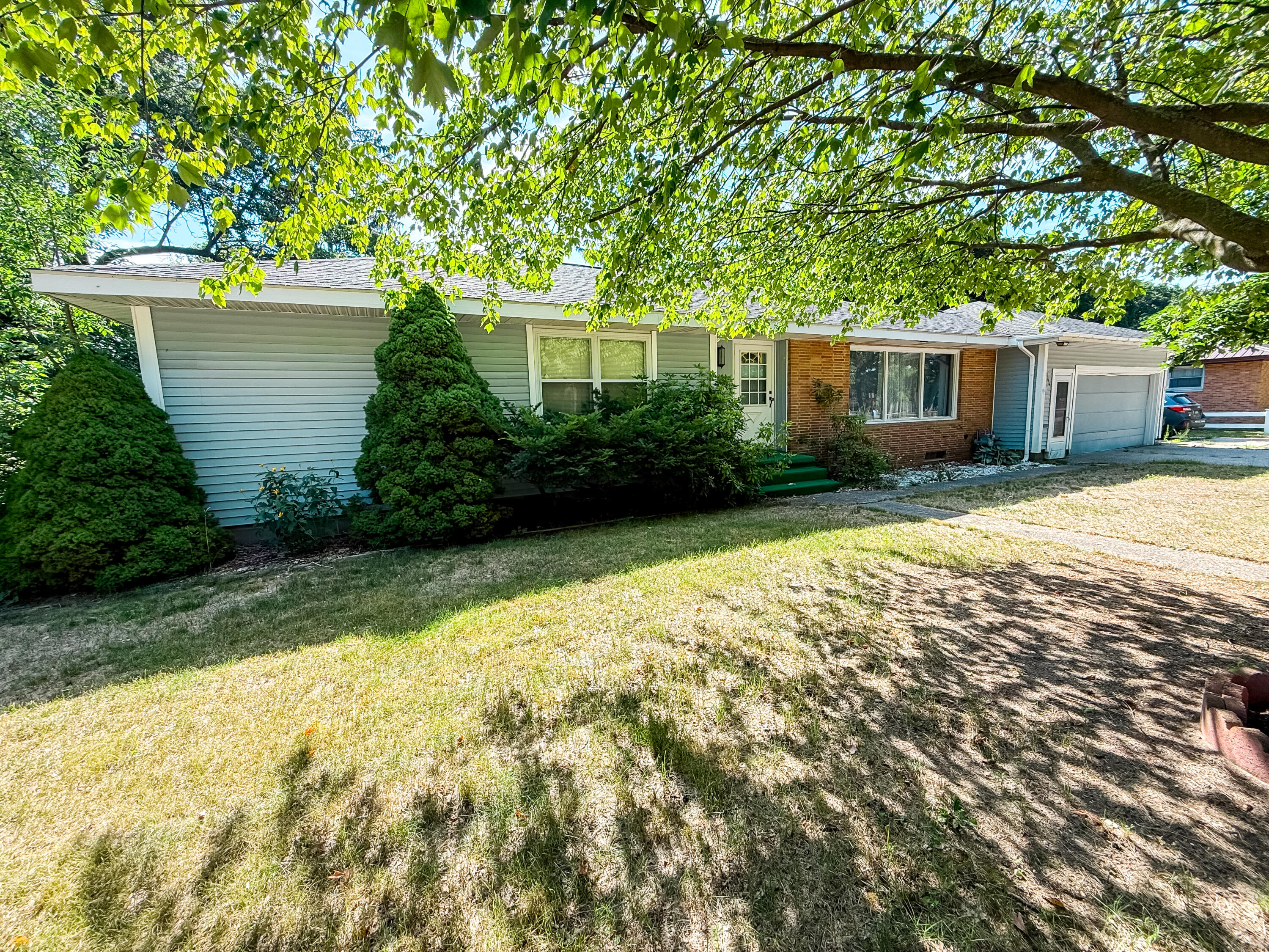 744 S Quarterline Road Muskegon MI 49442