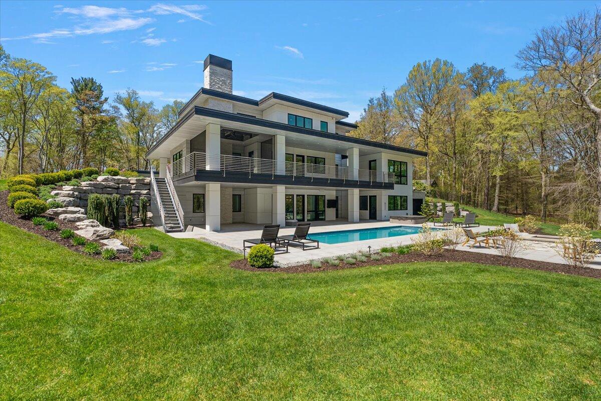 329 N Lakeshore Drive Holland MI 49424