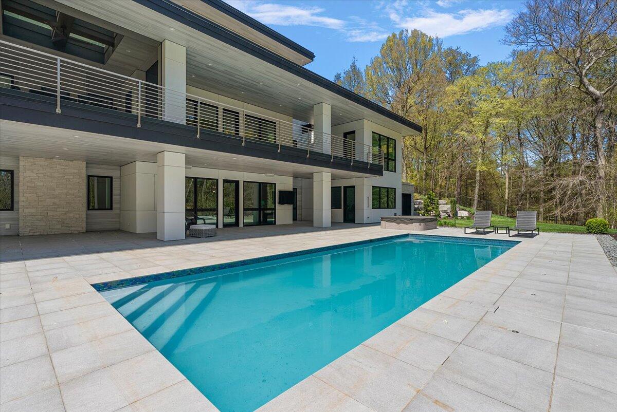 329 N Lakeshore Drive Holland MI 49424