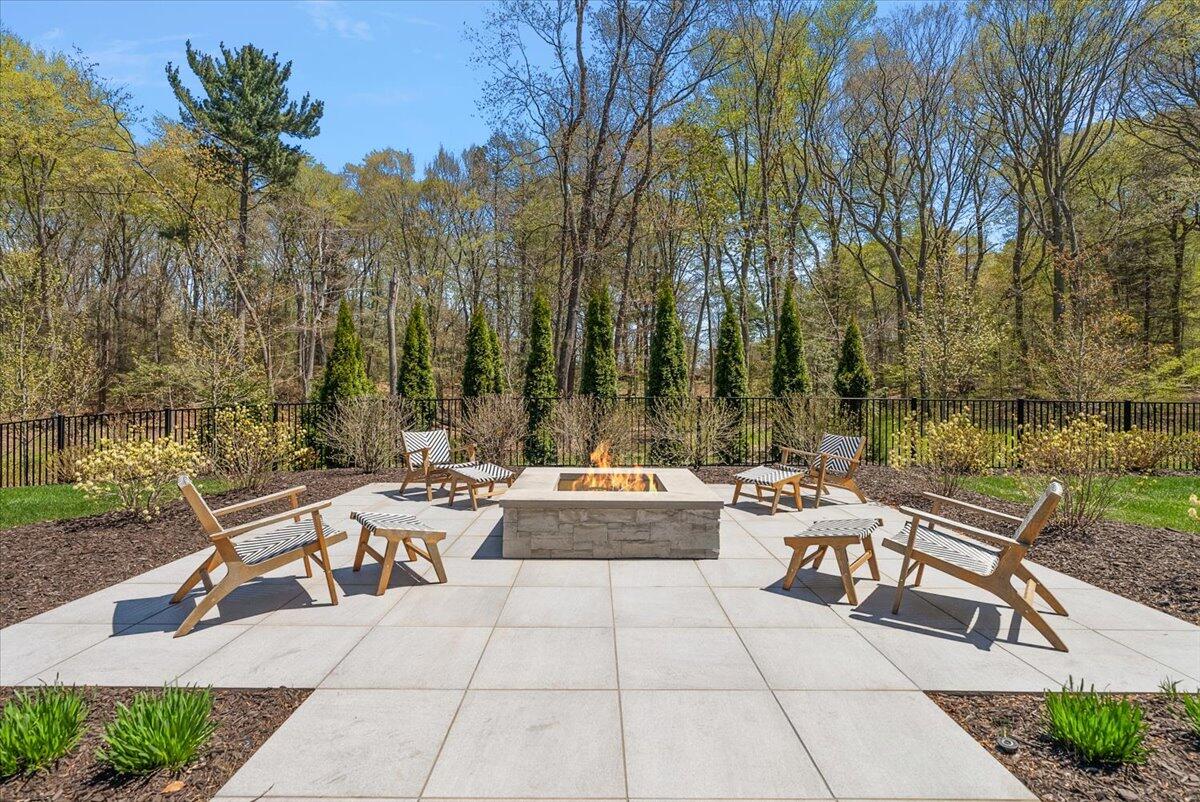 329 N Lakeshore Drive Holland MI 49424