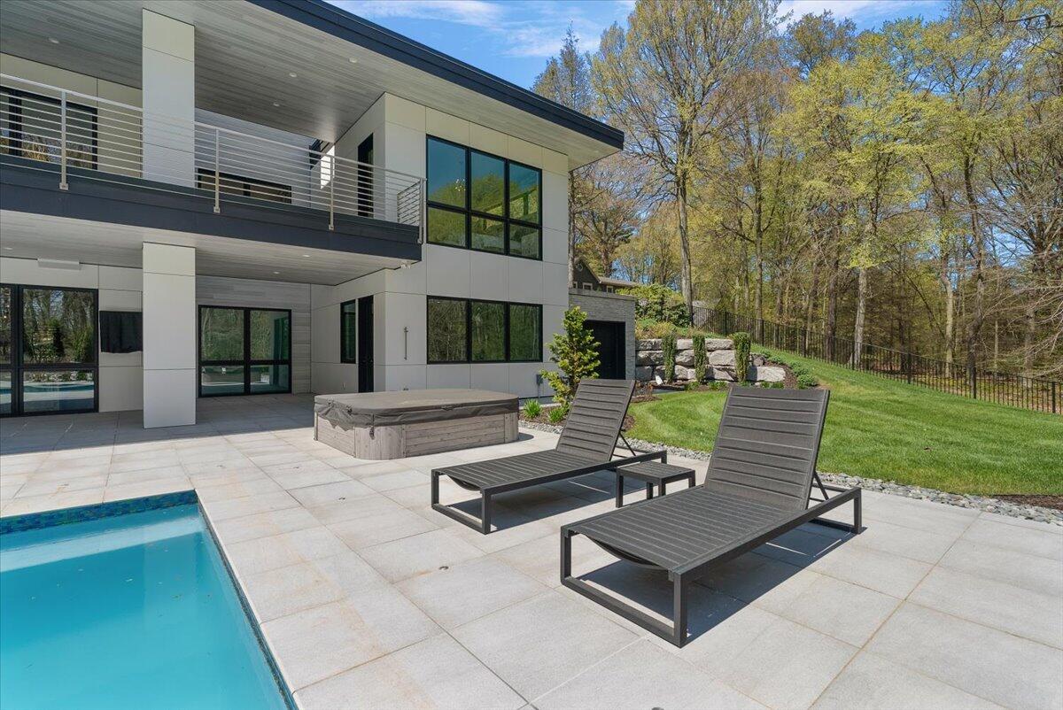 329 N Lakeshore Drive Holland MI 49424