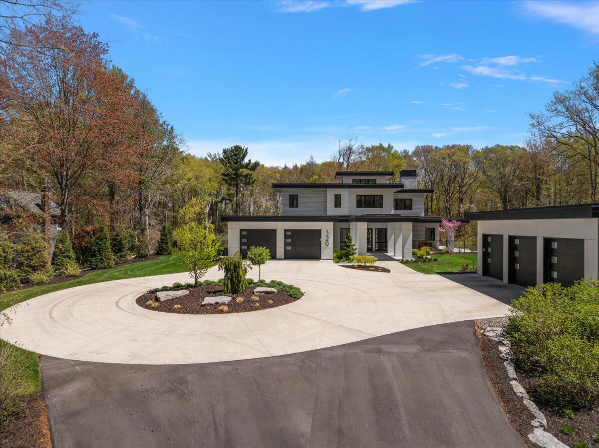 329 N Lakeshore Drive Holland MI 49424