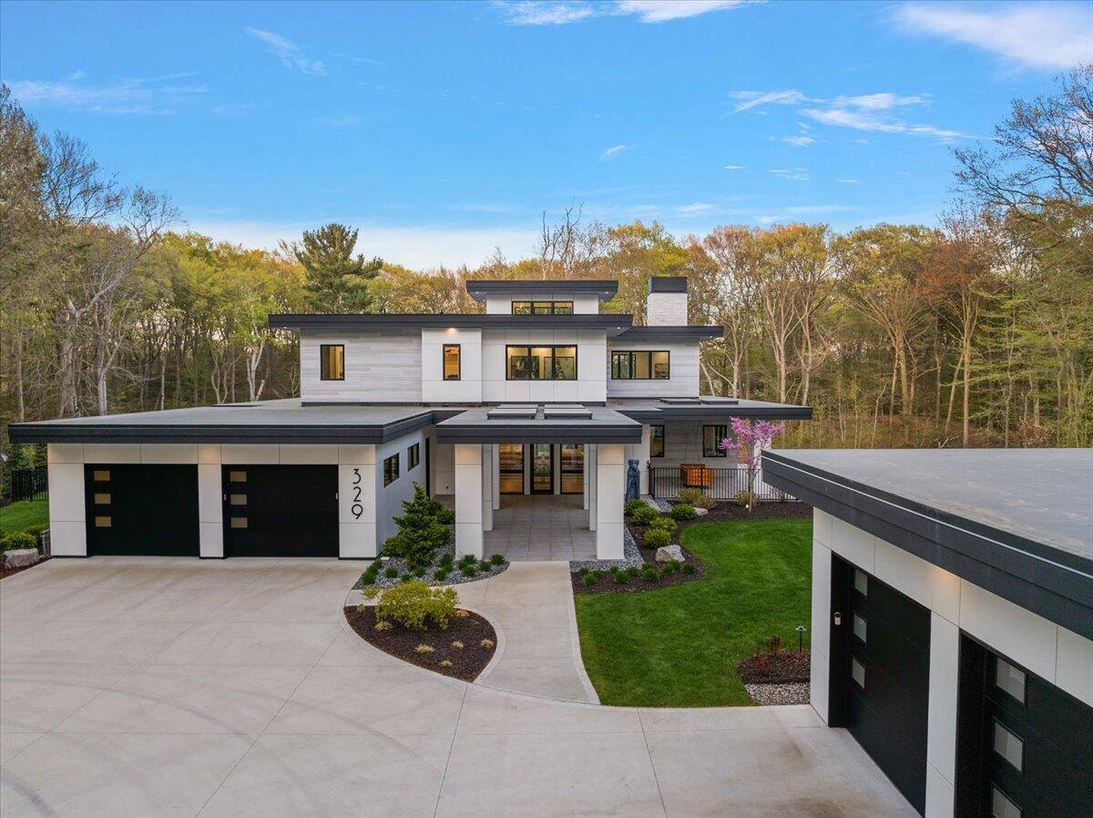 329 N Lakeshore Drive Holland MI 49424