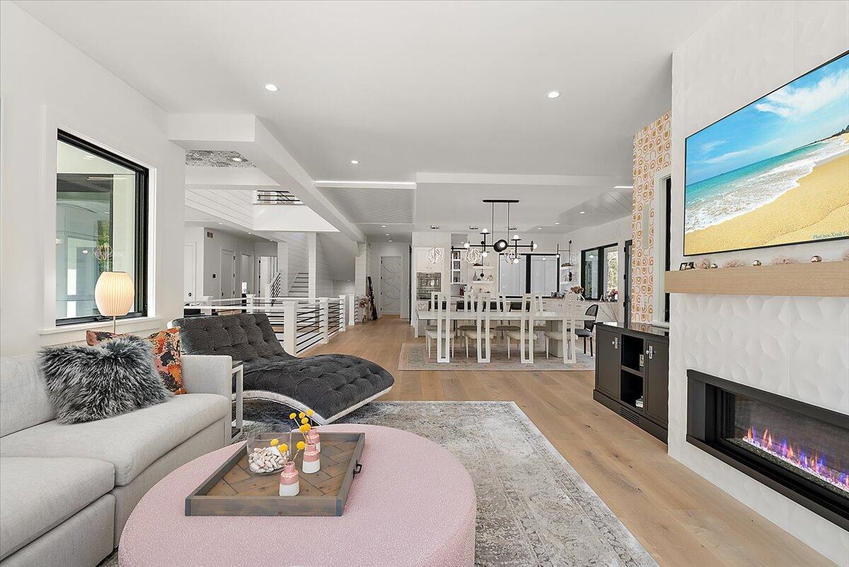 329 N Lakeshore Drive Holland MI 49424