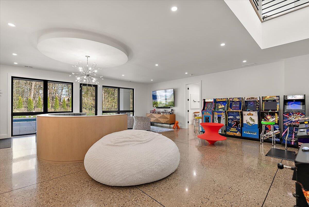 329 N Lakeshore Drive Holland MI 49424