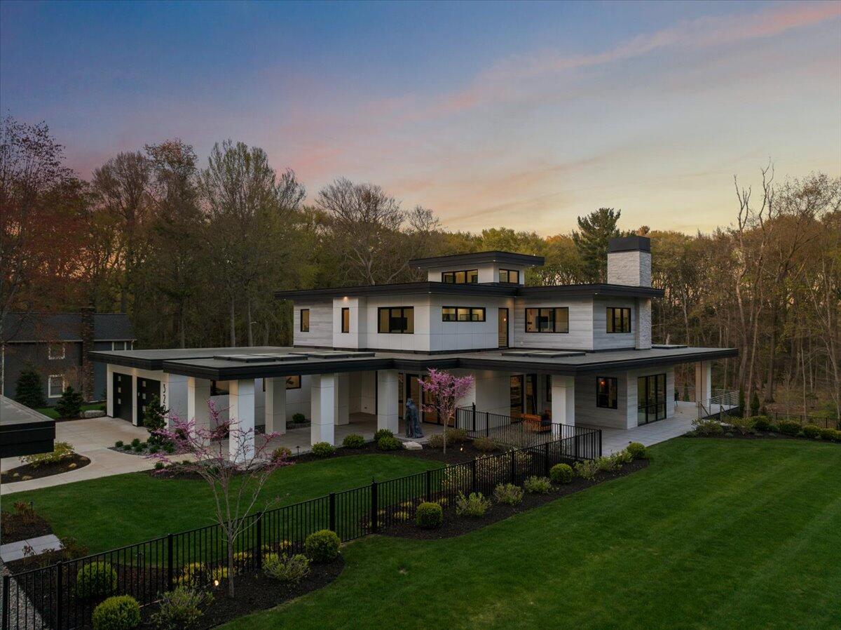 329 N Lakeshore Drive Holland MI 49424