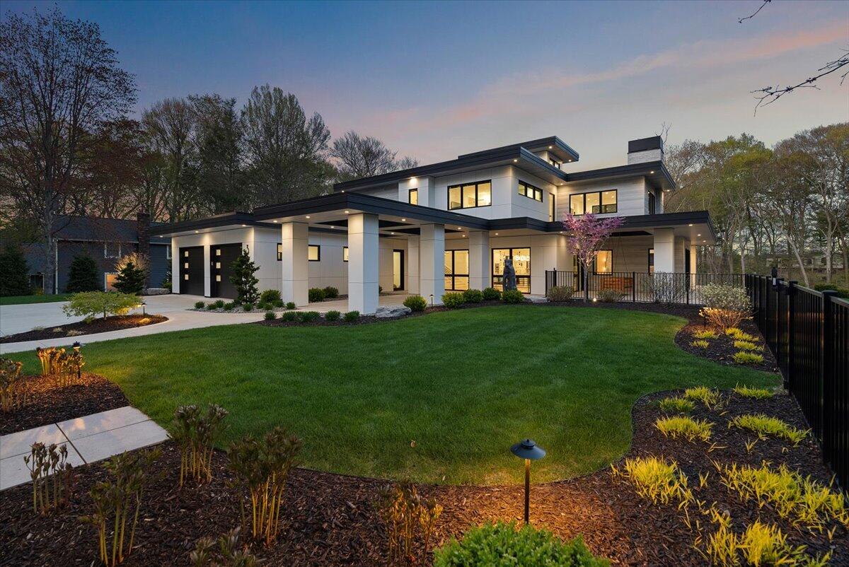 329 N Lakeshore Drive Holland MI 49424