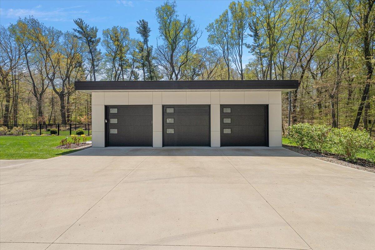 329 N Lakeshore Drive Holland MI 49424