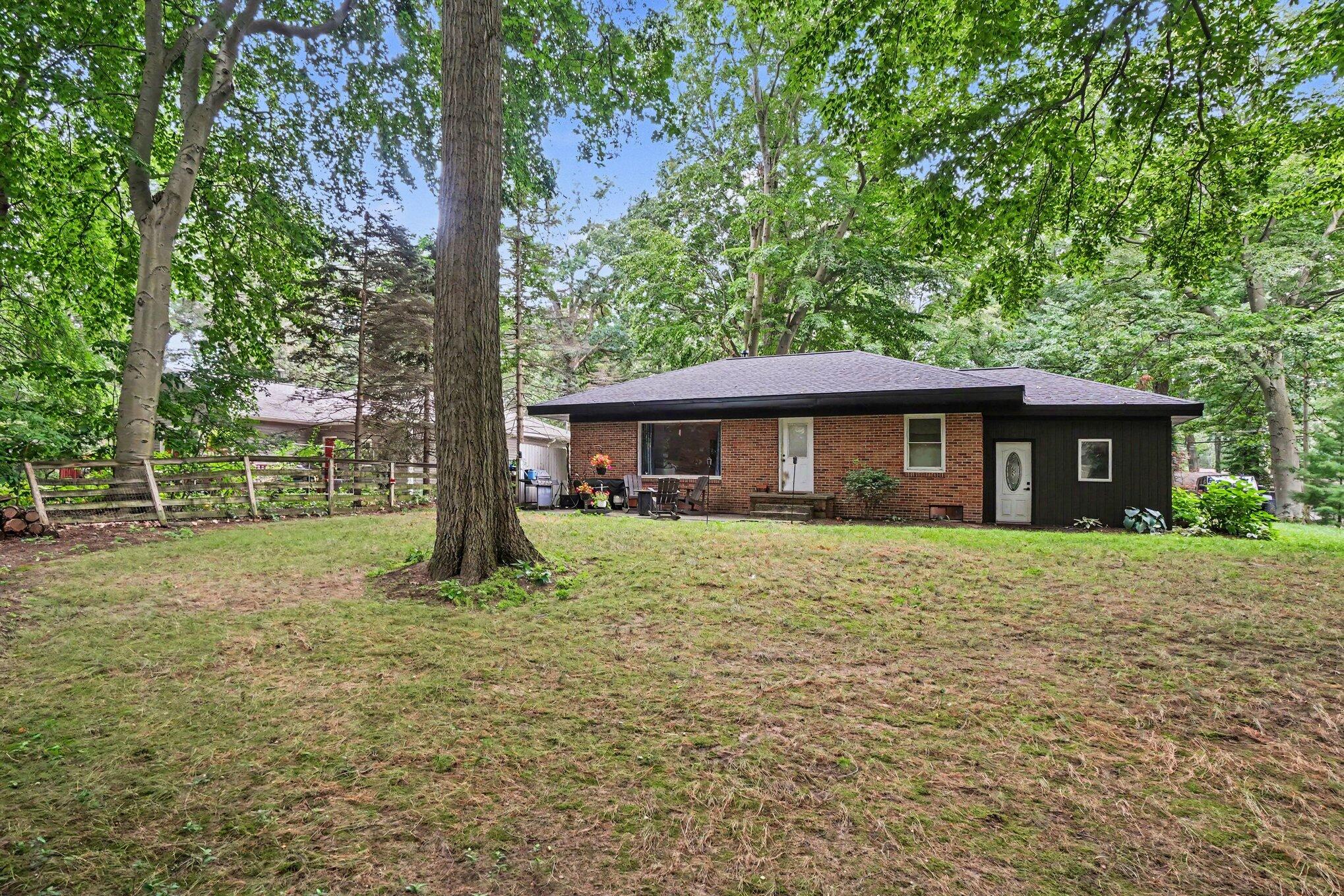 339 Marquette Avenue Holland MI 49424