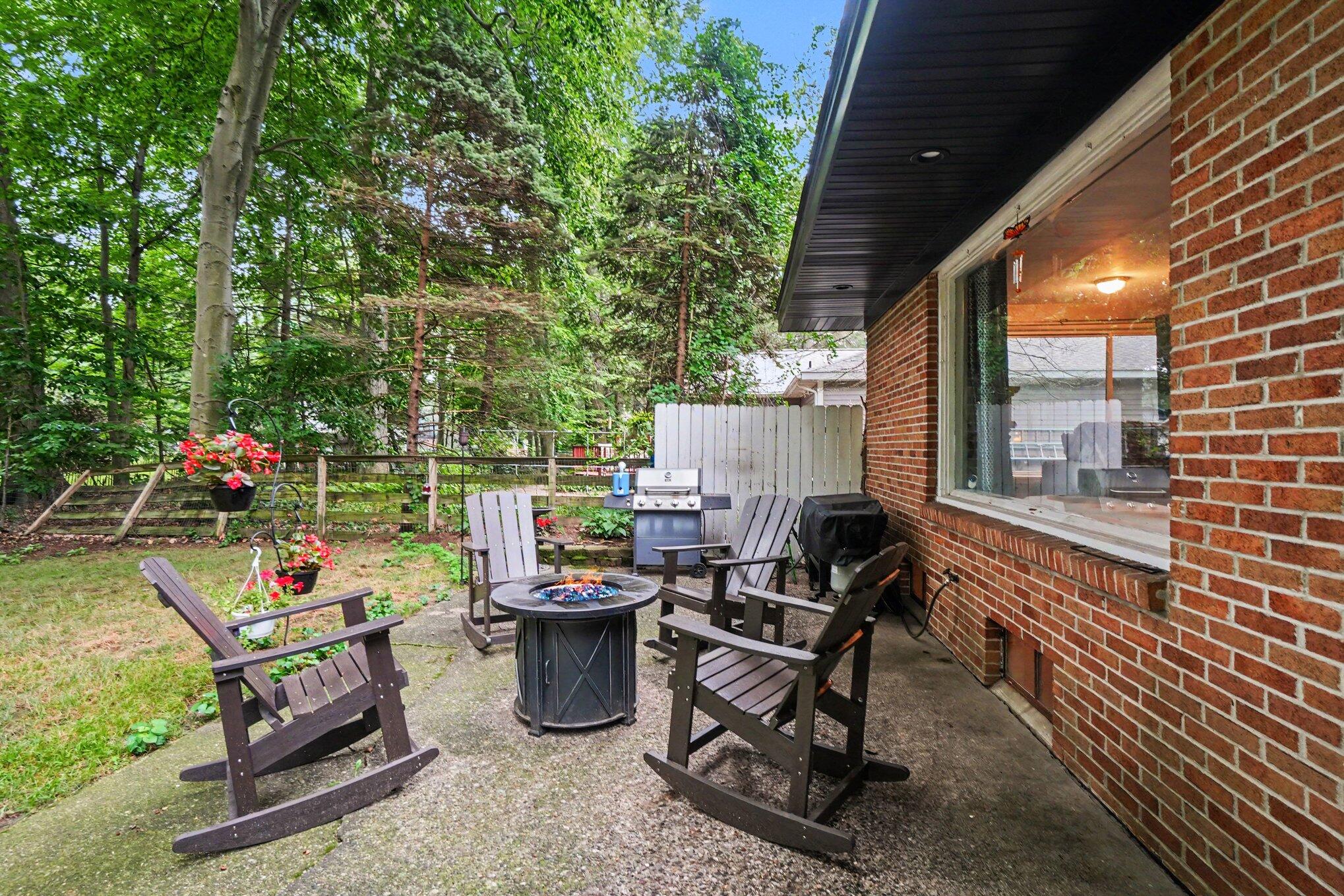 339 Marquette Avenue Holland MI 49424