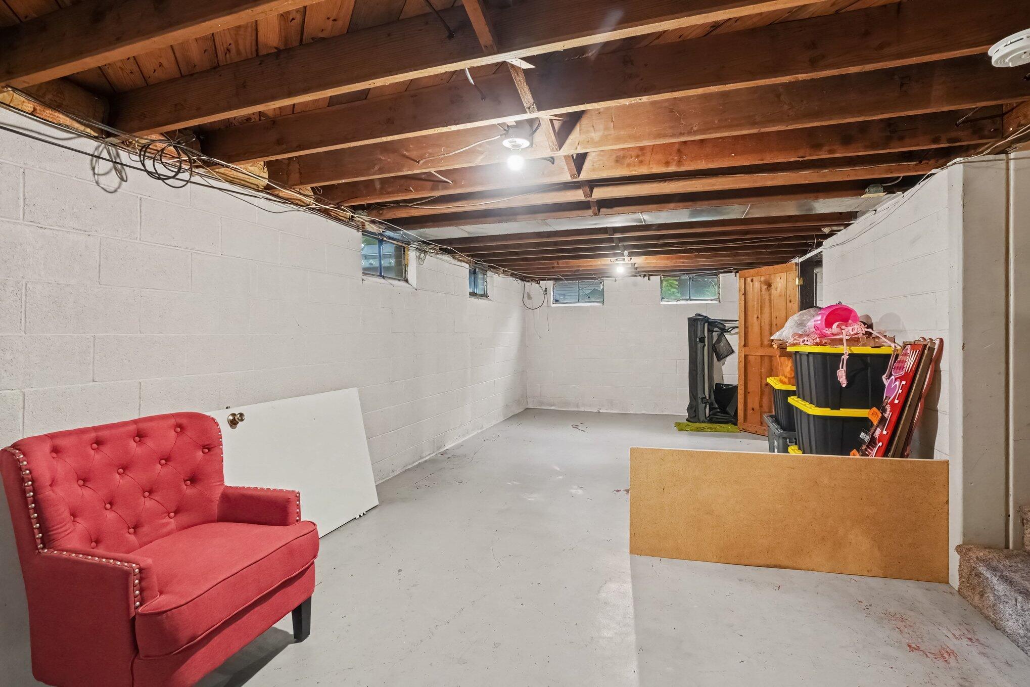 339 Marquette Avenue Holland MI 49424