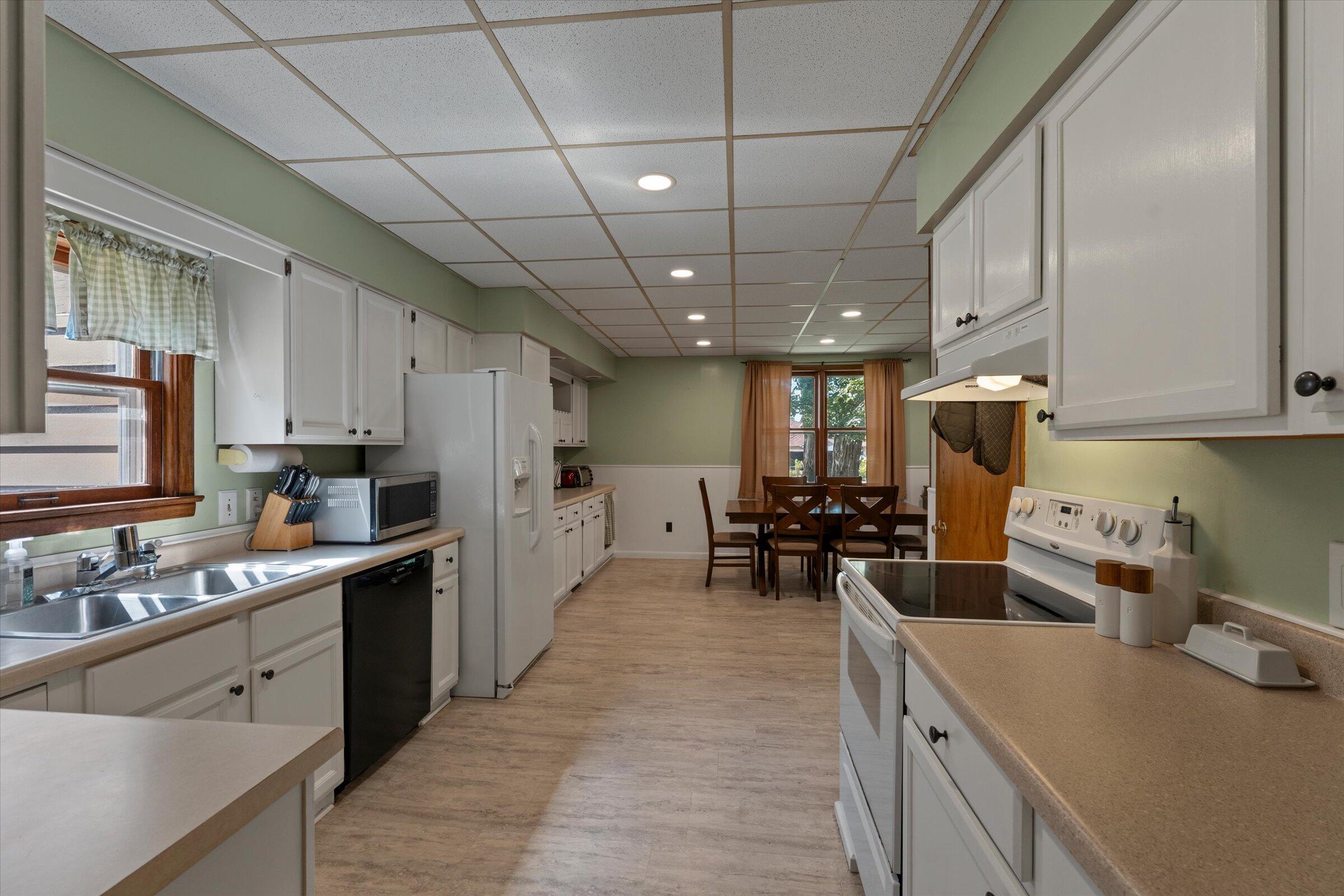 110 S East Street Cassopolis MI 49031