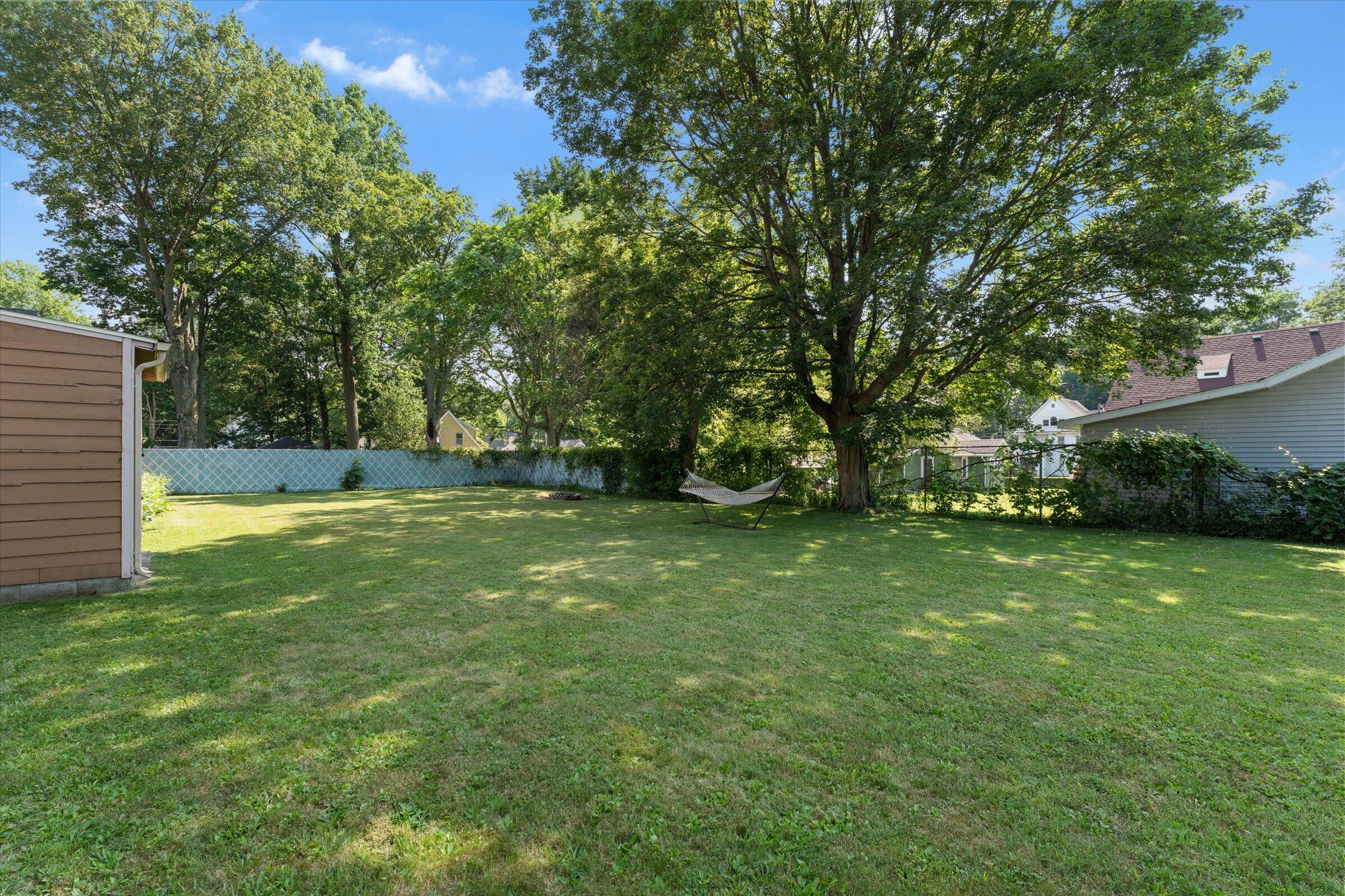 110 S East Street Cassopolis MI 49031