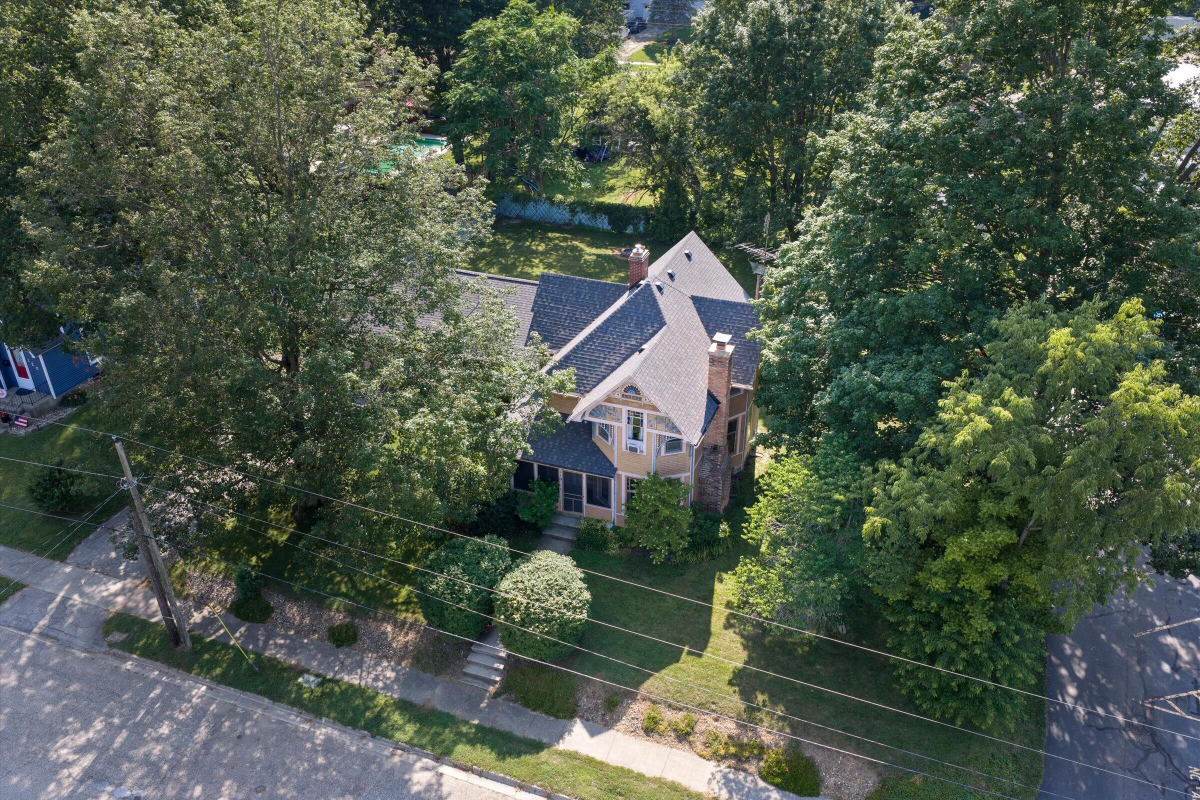 110 S East Street Cassopolis MI 49031