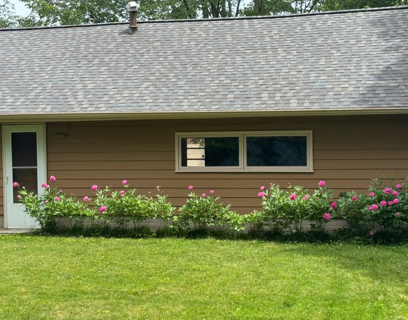 110 S East Street Cassopolis MI 49031