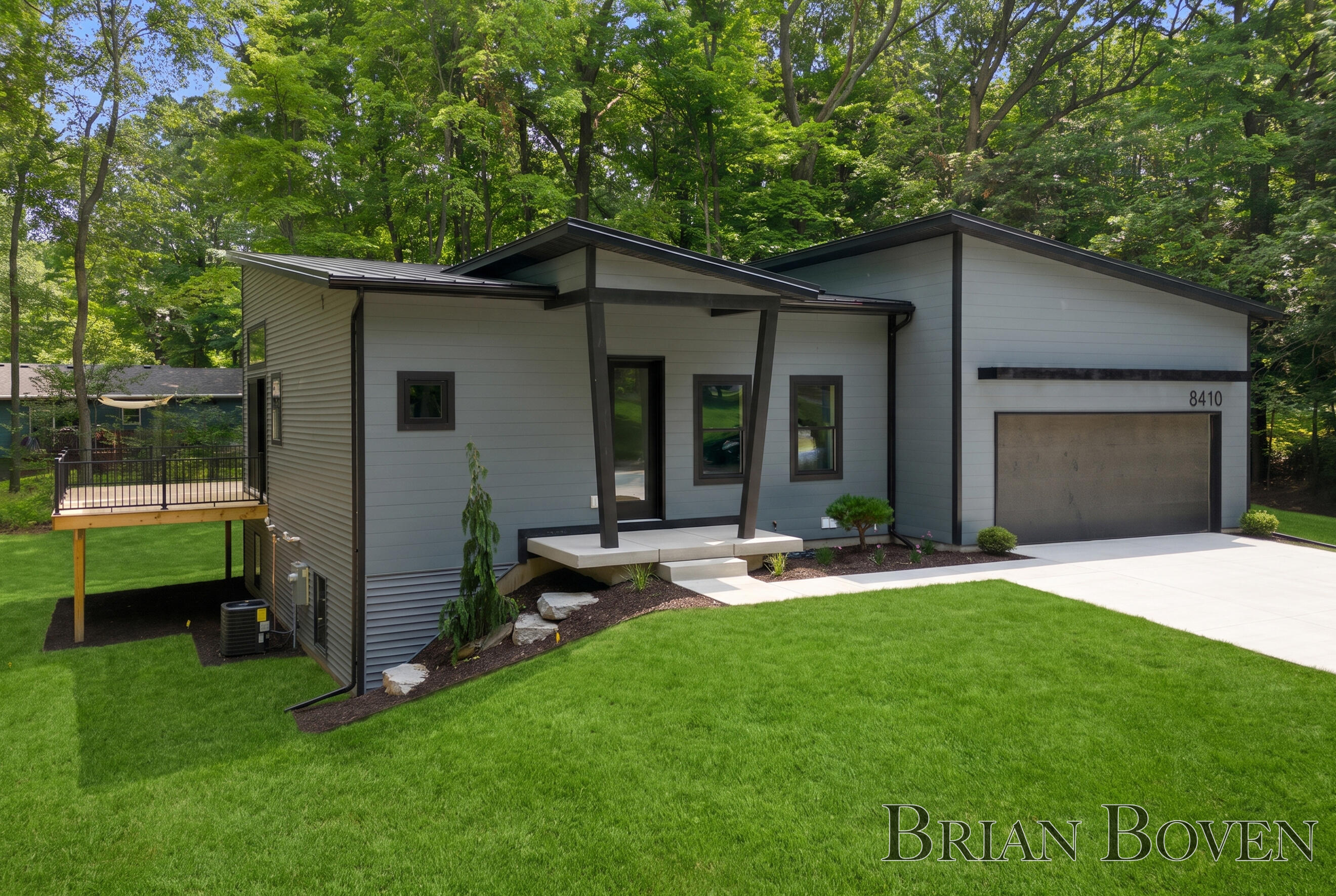 8410 Brower Avenue NE Rockford MI 49341