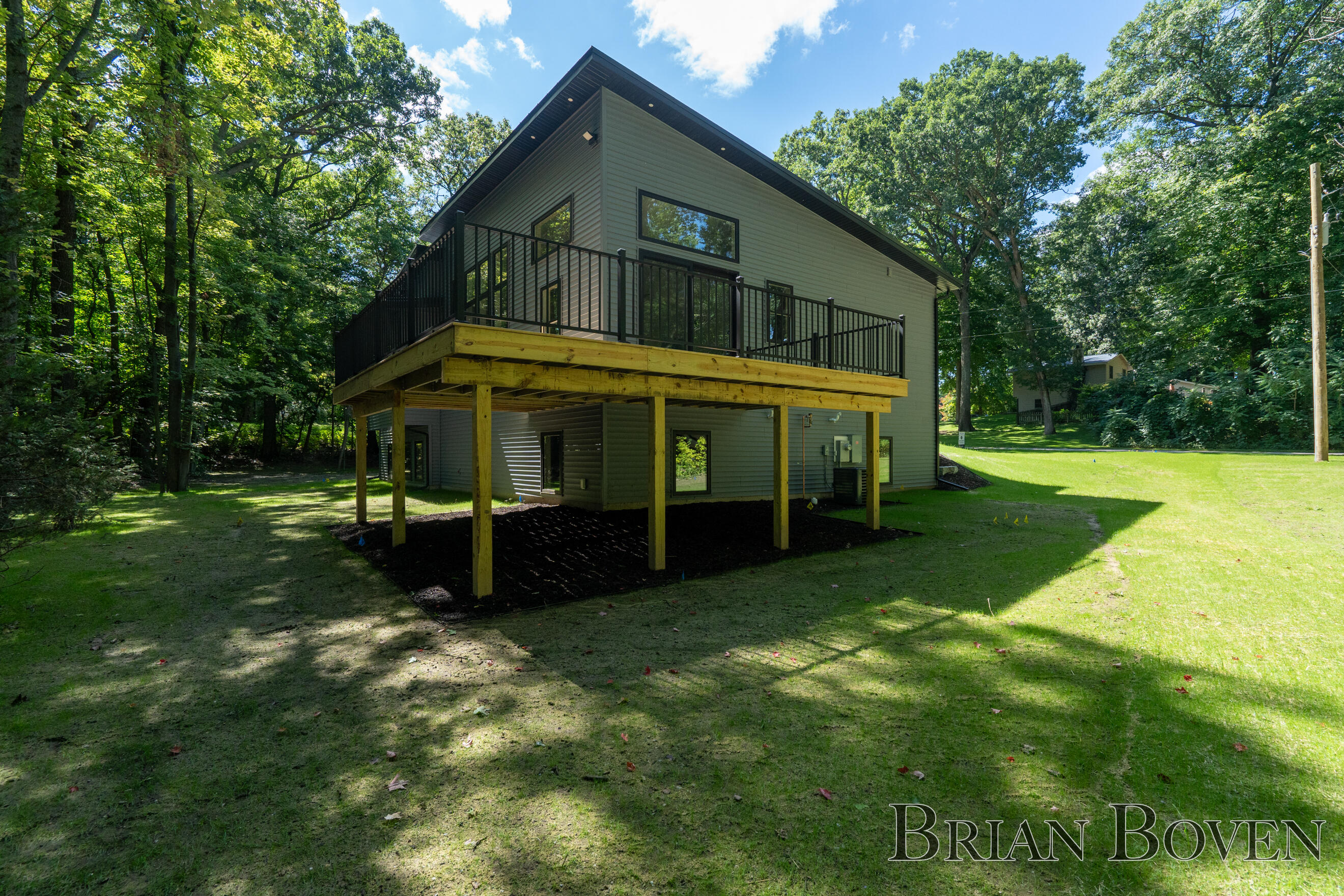 8410 Brower Avenue NE Rockford MI 49341