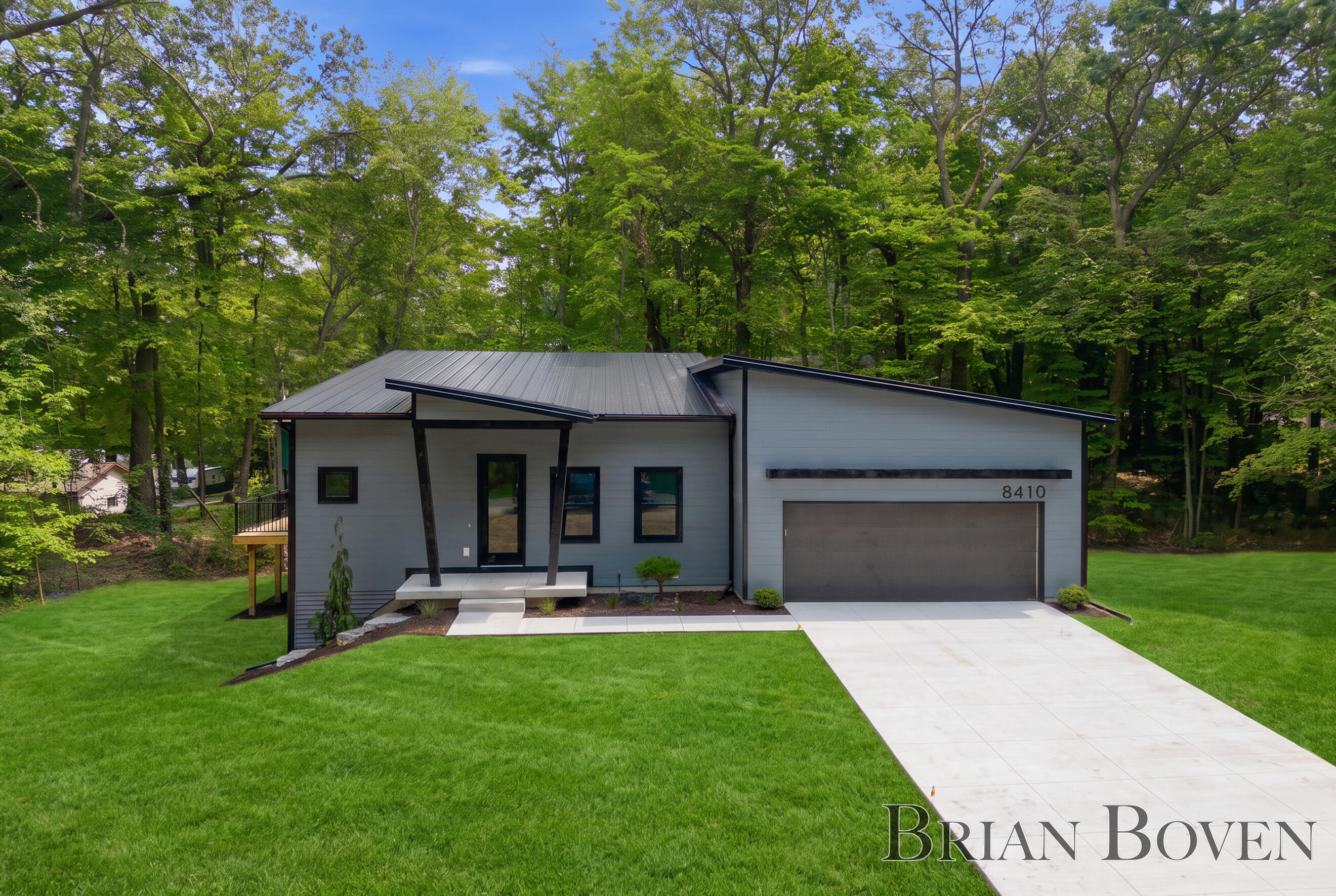 8410 Brower Avenue NE Rockford MI 49341
