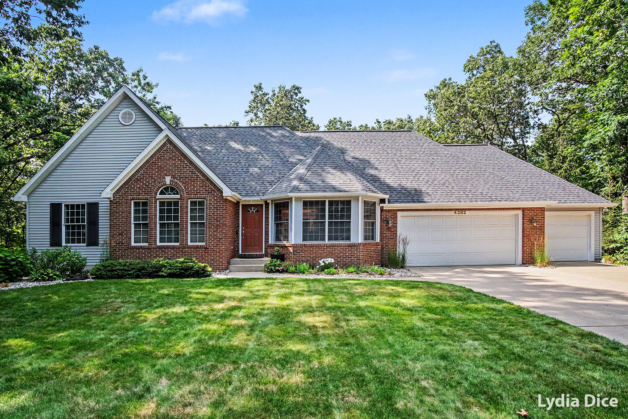 4282 Knapp Valley Court NE Grand Rapids MI 49525