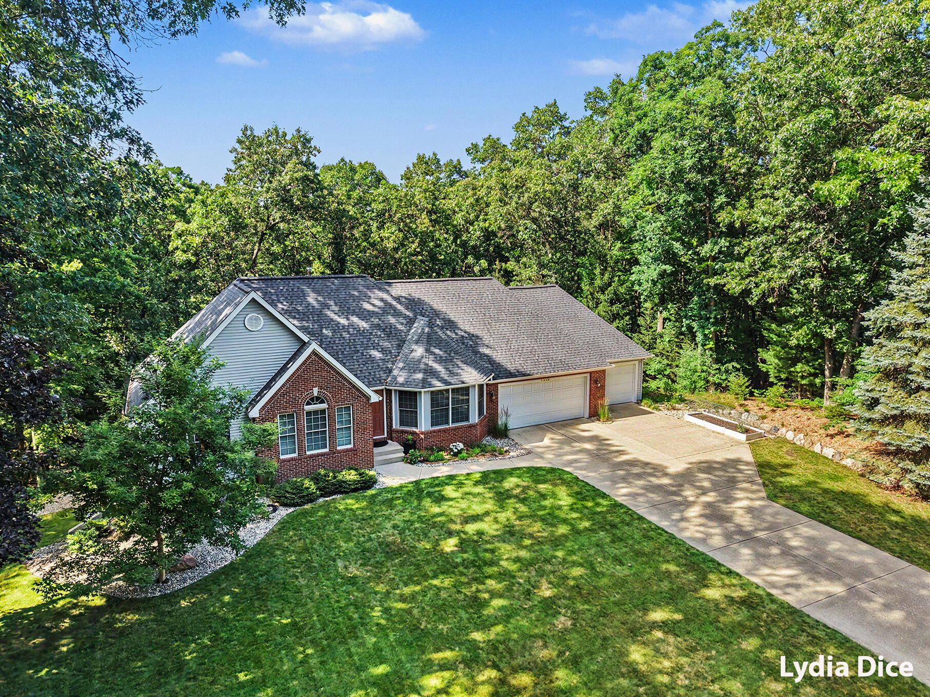 4282 Knapp Valley Court NE Grand Rapids MI 49525