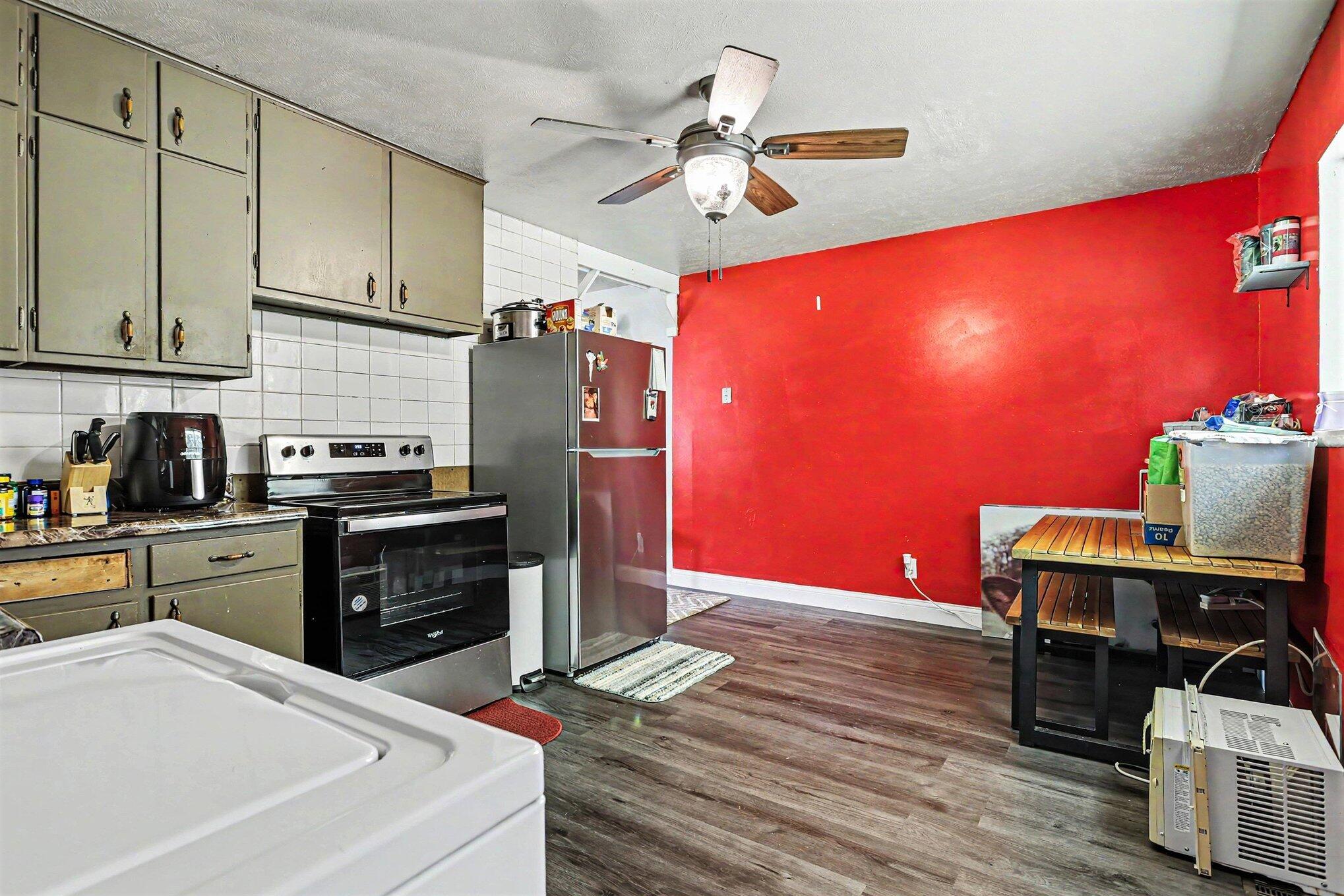 1145 Beverly Court Benton Harbor MI 49022