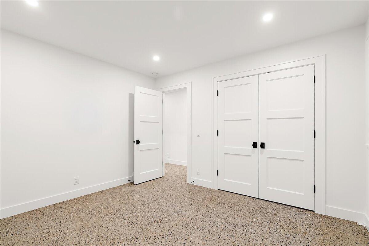 317 N Lakeshore Avenue Holland MI 49424