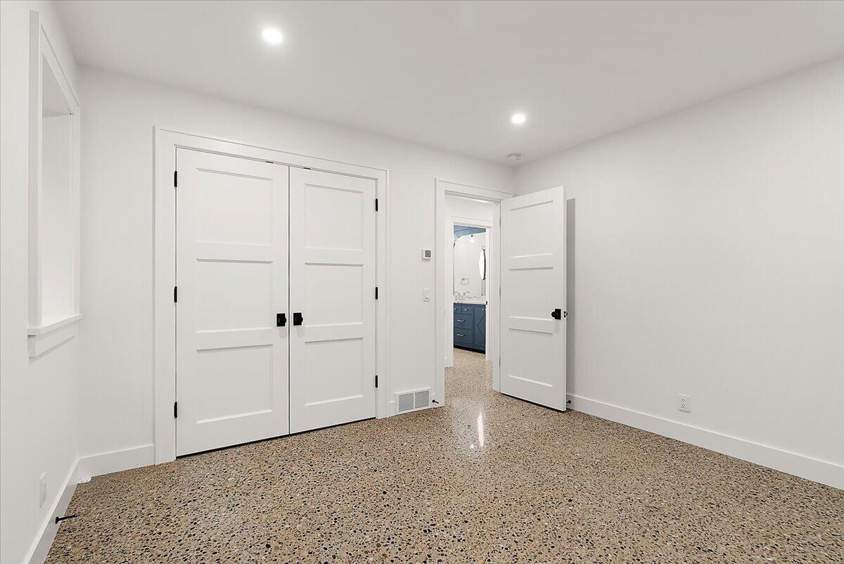 317 N Lakeshore Avenue Holland MI 49424