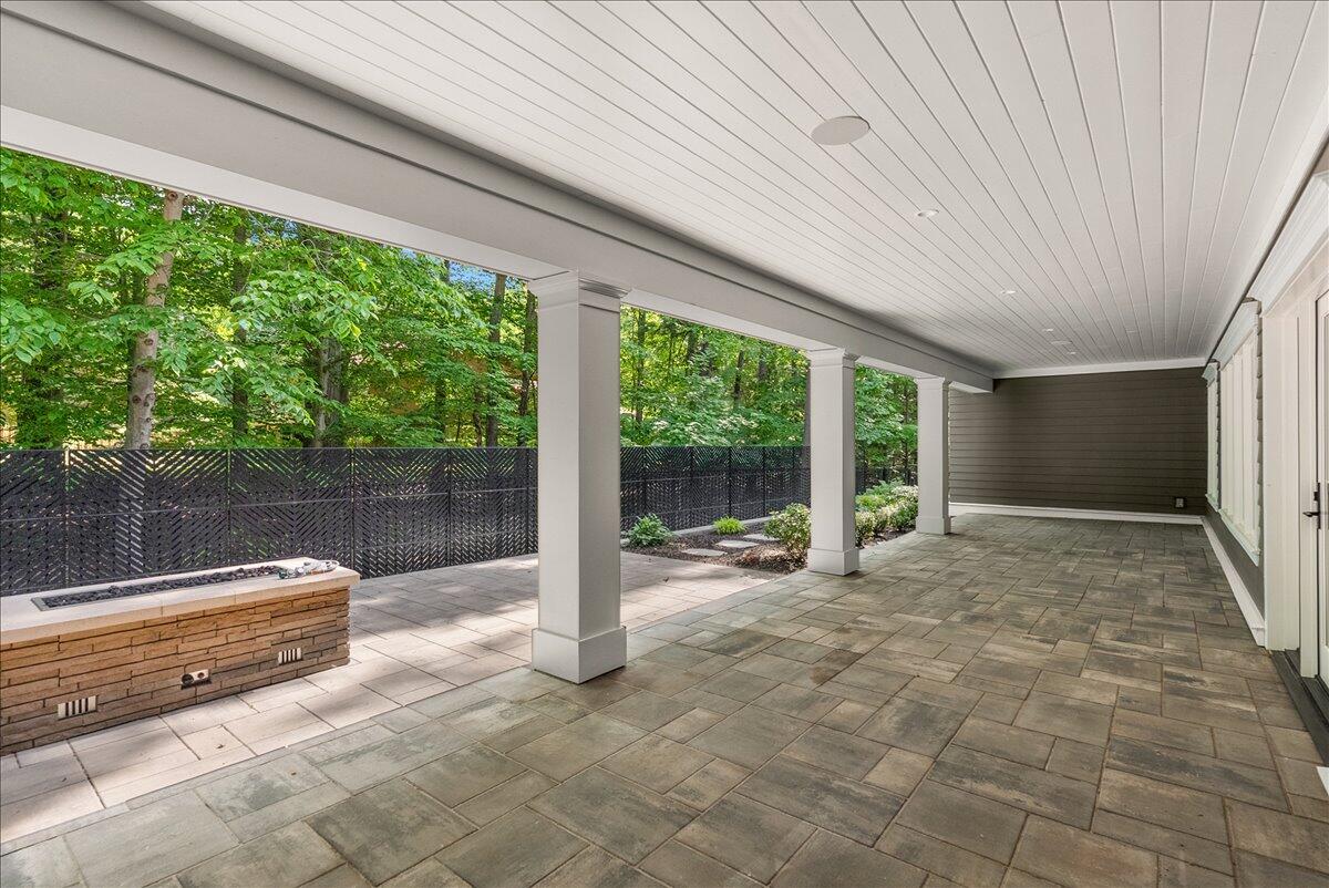 317 N Lakeshore Avenue Holland MI 49424