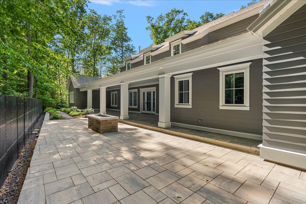 317 N Lakeshore Avenue Holland MI 49424