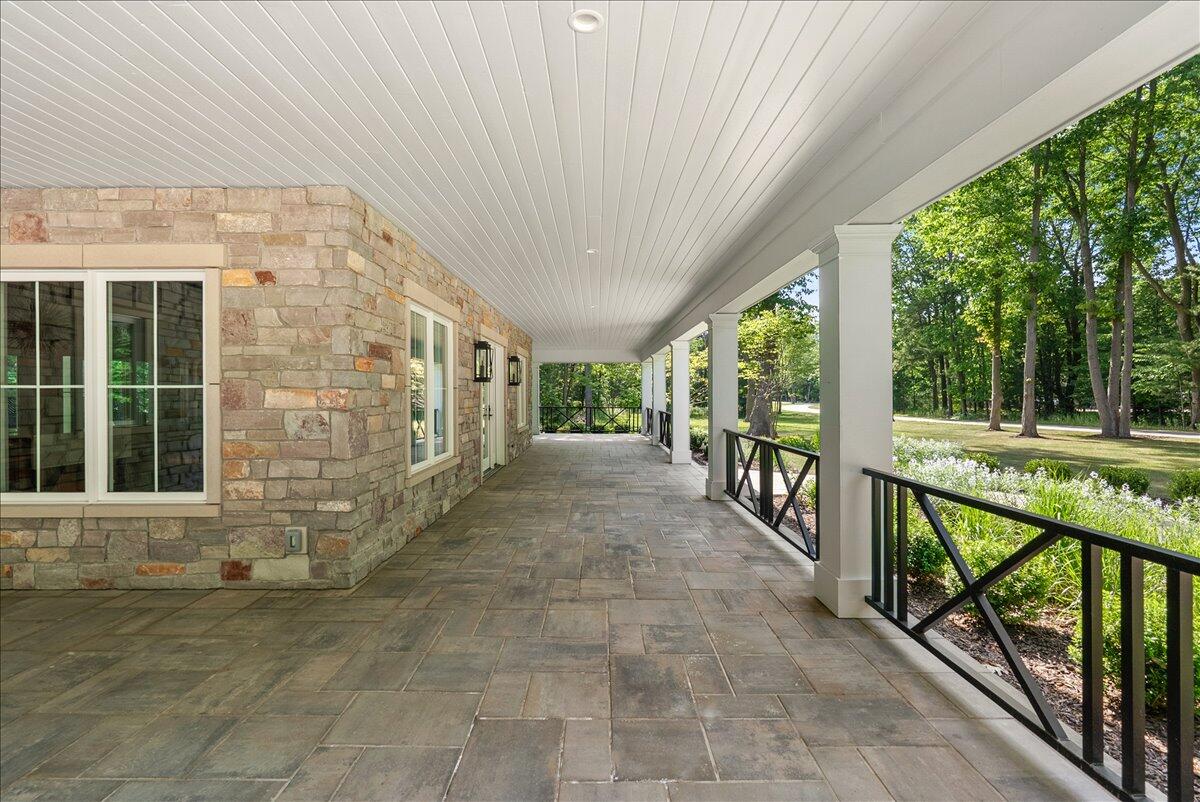 317 N Lakeshore Avenue Holland MI 49424