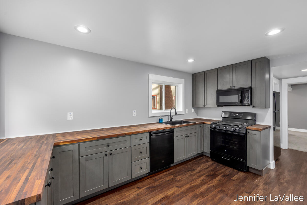 1059 Martin Luther King Junior Street SE Grand Rapids MI 49507