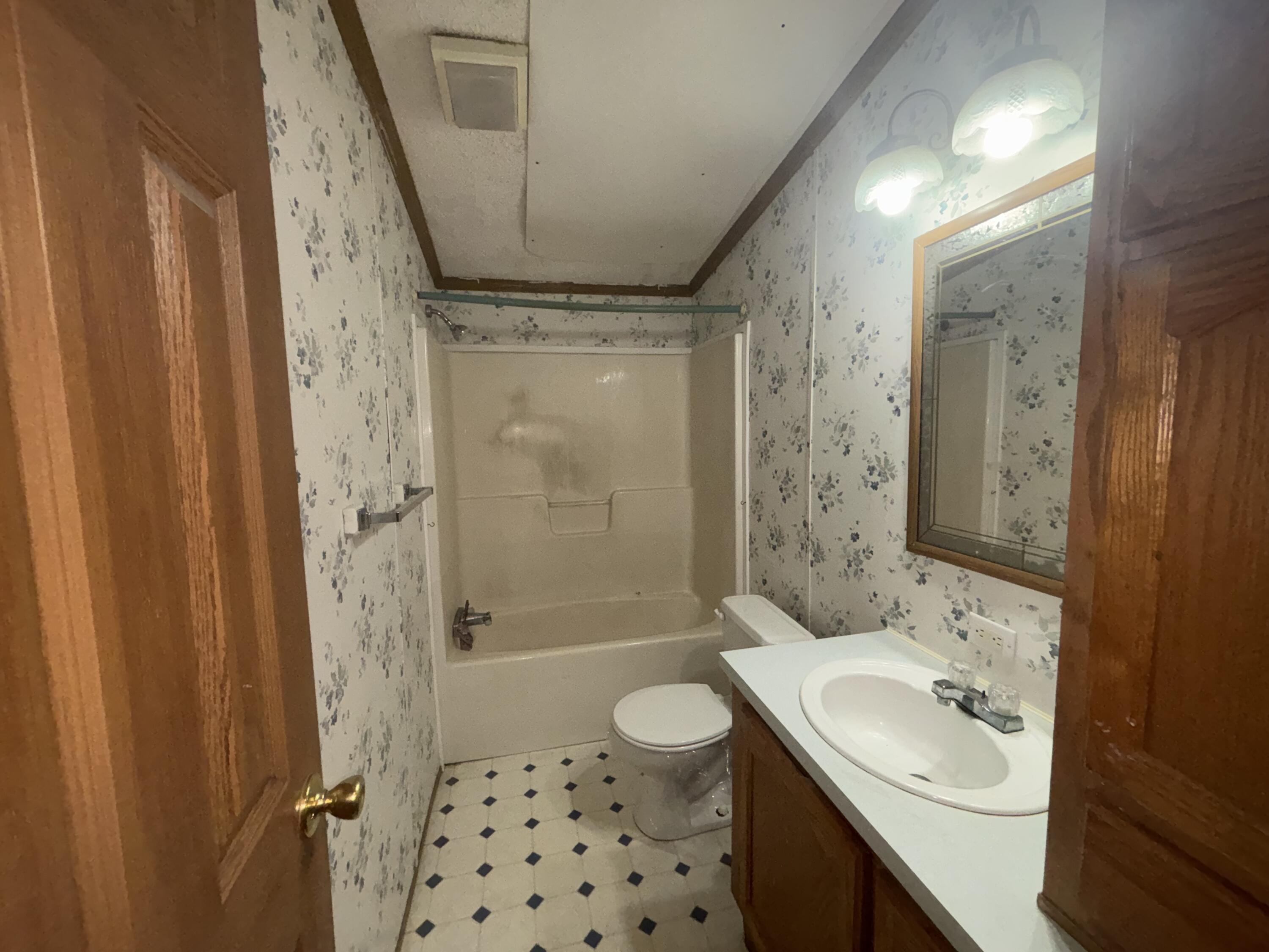 27134 Deerfield Lane Edwardsburg MI 49112