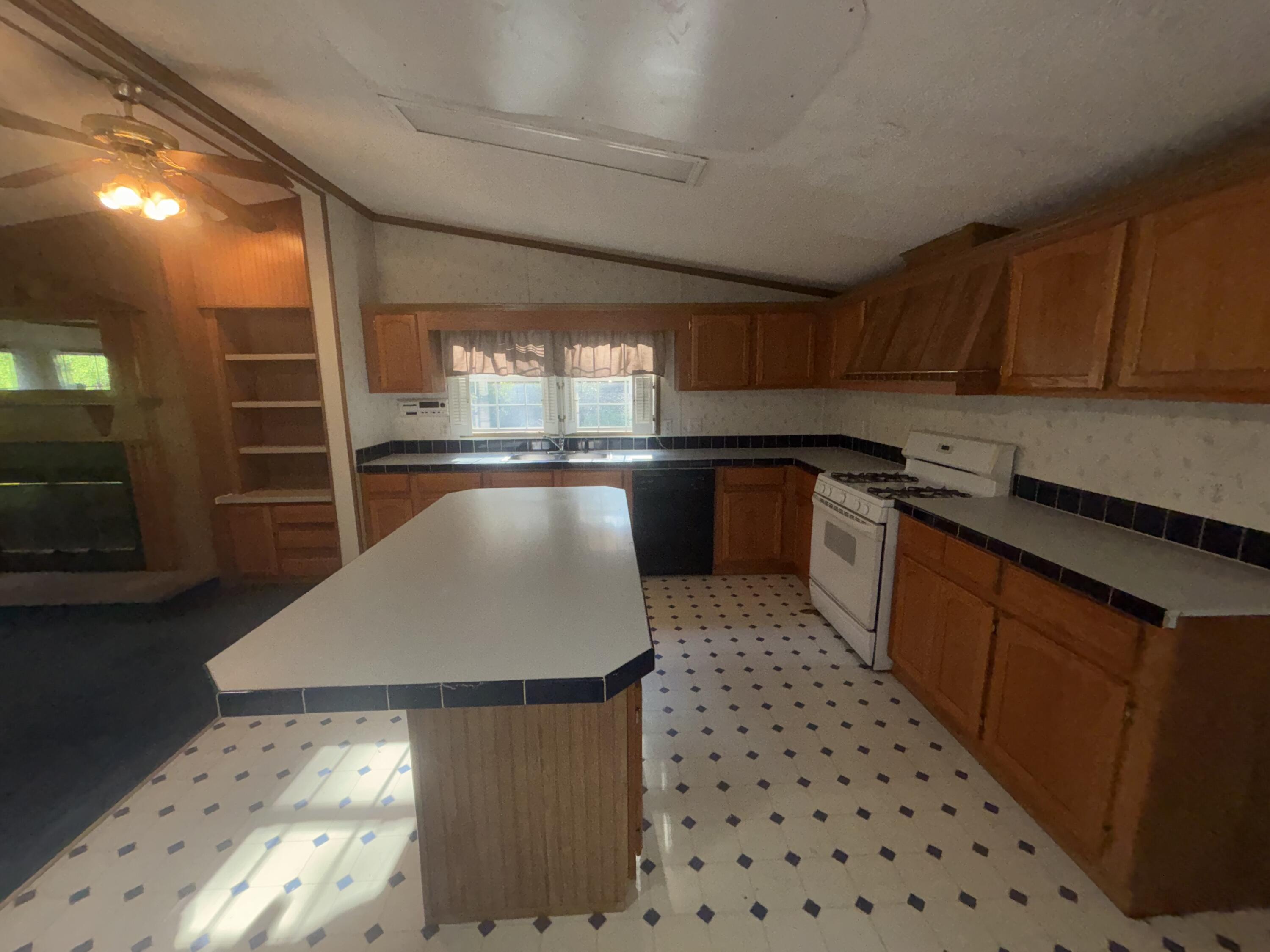 27134 Deerfield Lane Edwardsburg MI 49112